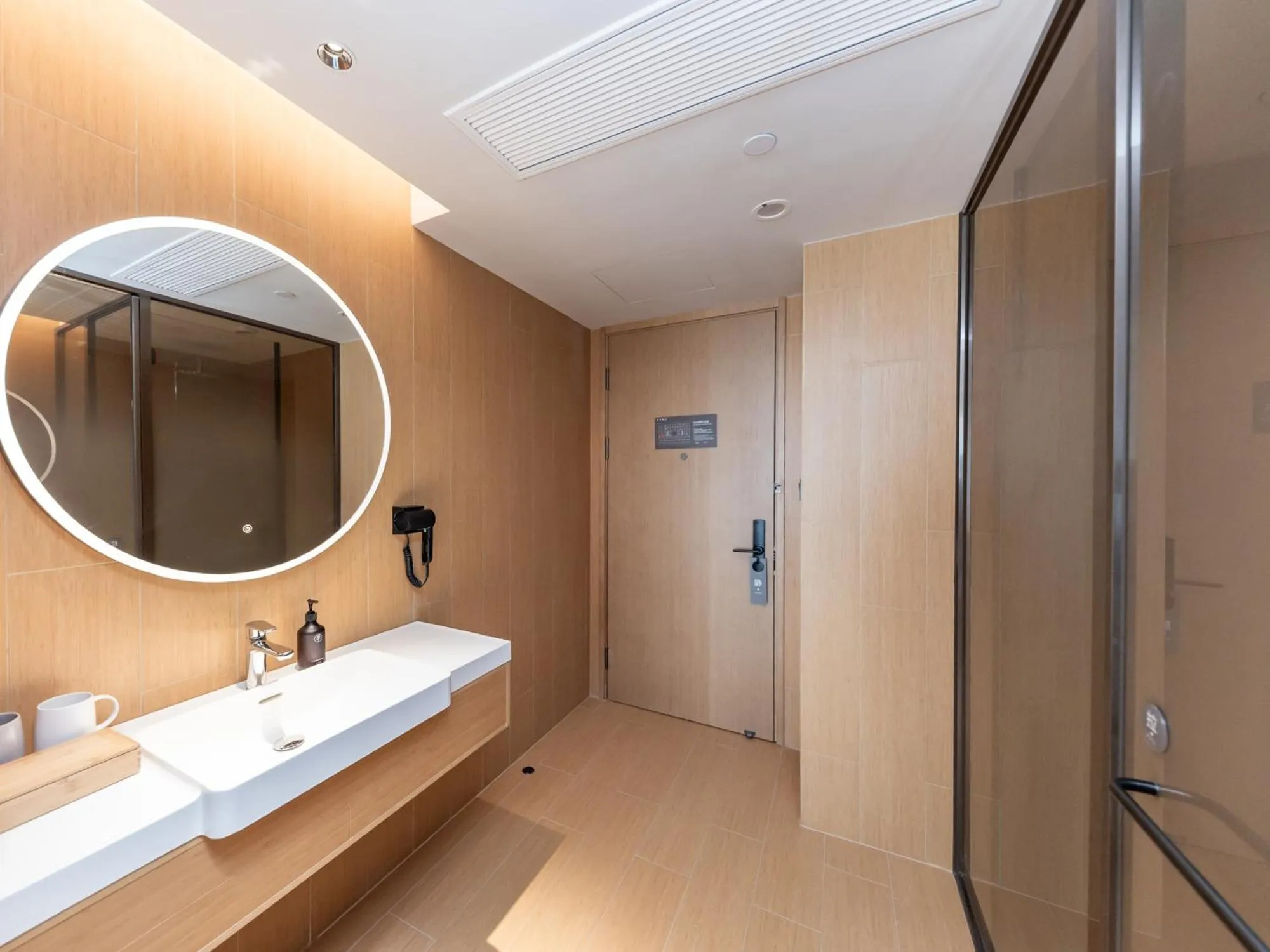 Property building in JI Hotel Suzhou North High Speed Railway Station Subway Station