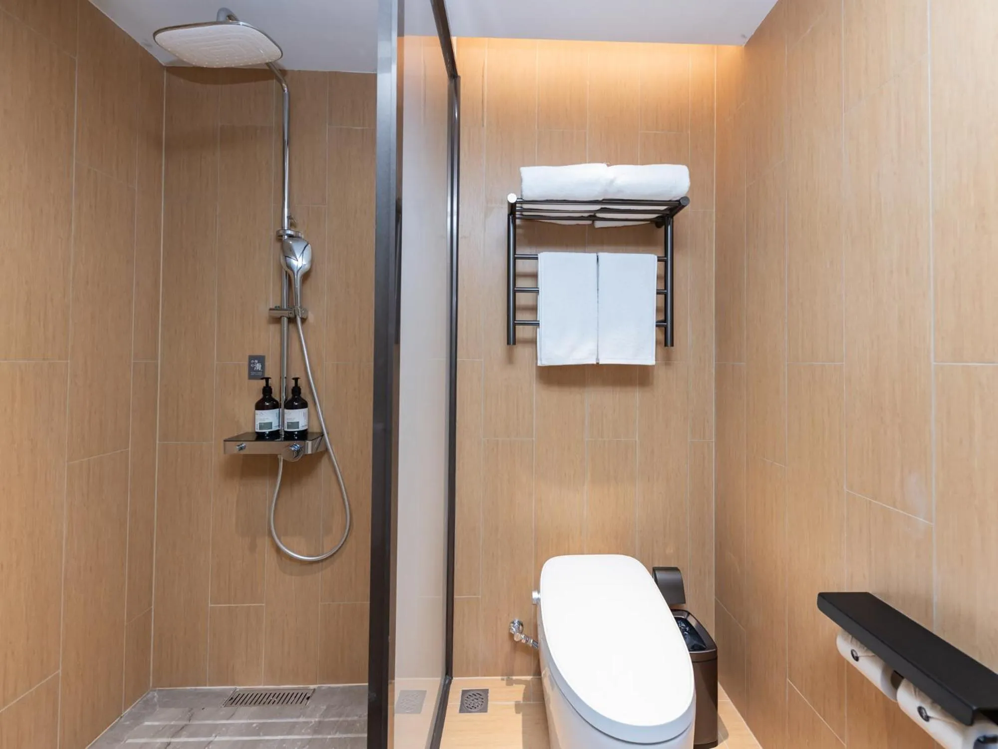 Property building in JI Hotel Suzhou North High Speed Railway Station Subway Station