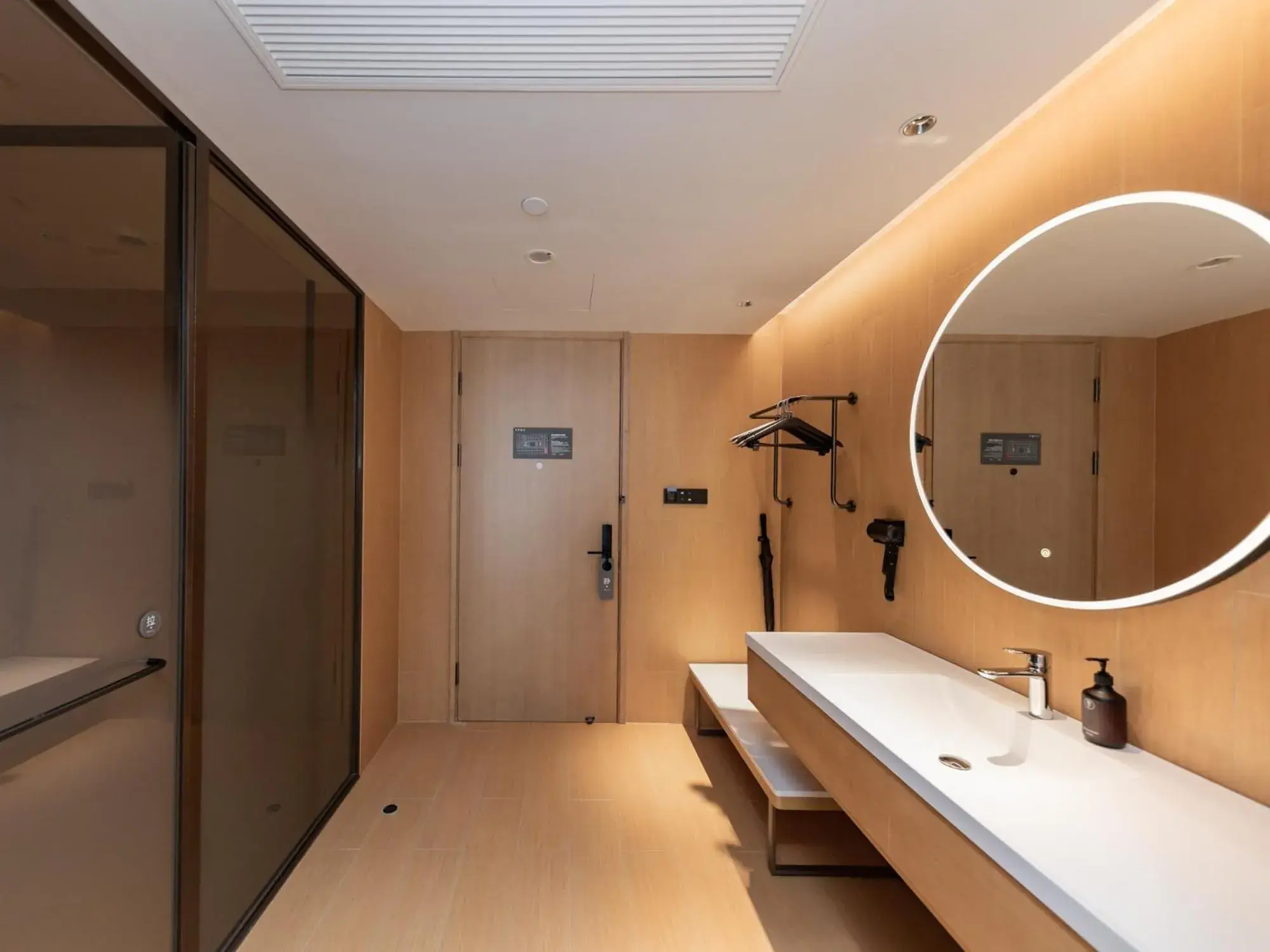 Bedroom in JI Hotel Suzhou North High Speed Railway Station Subway Station Bedroom in JI Hotel Suzhou North High Speed Railway Station Subway Station