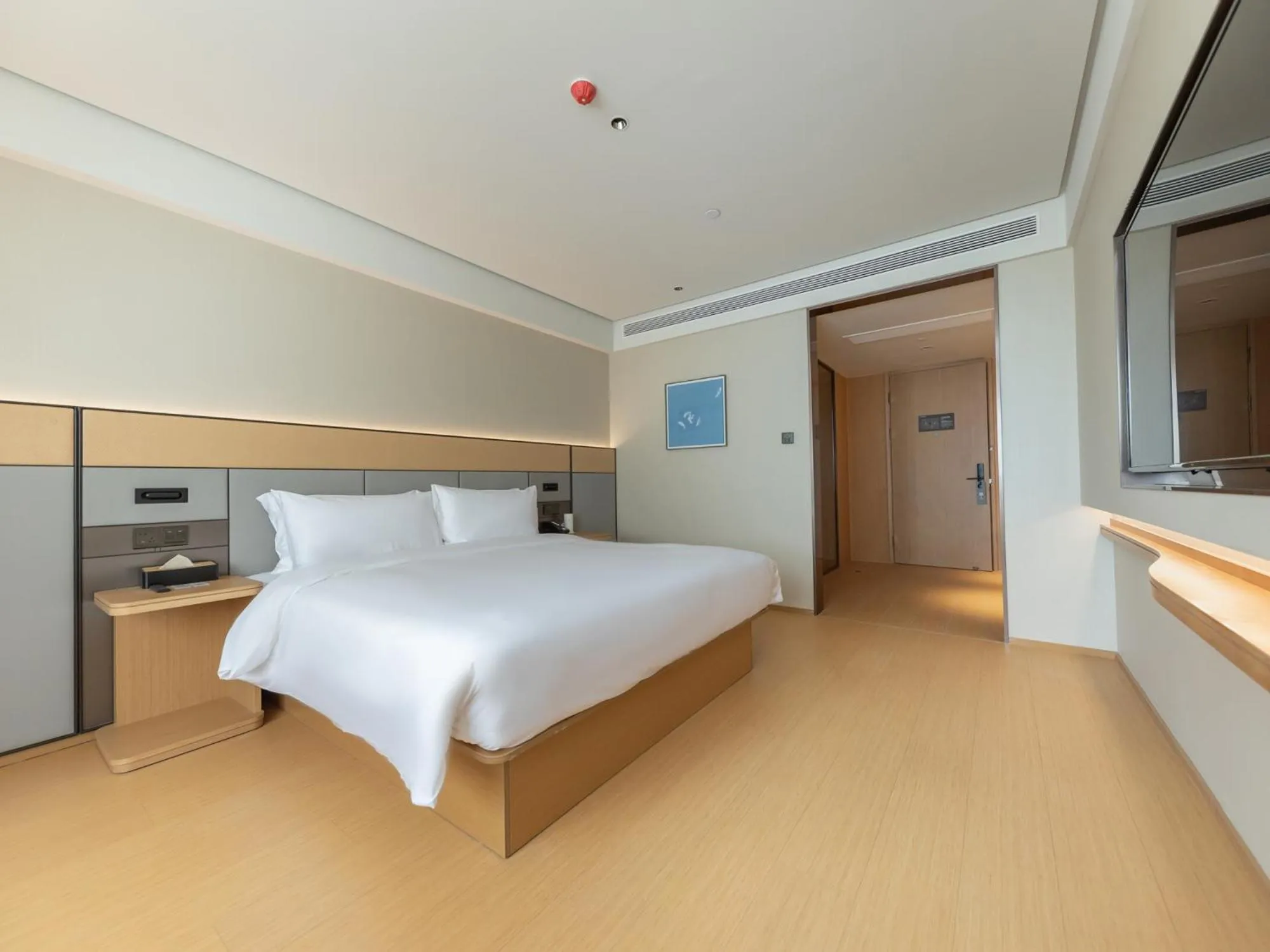 Property building, Bed in JI Hotel Suzhou North High Speed Railway Station Subway Station
