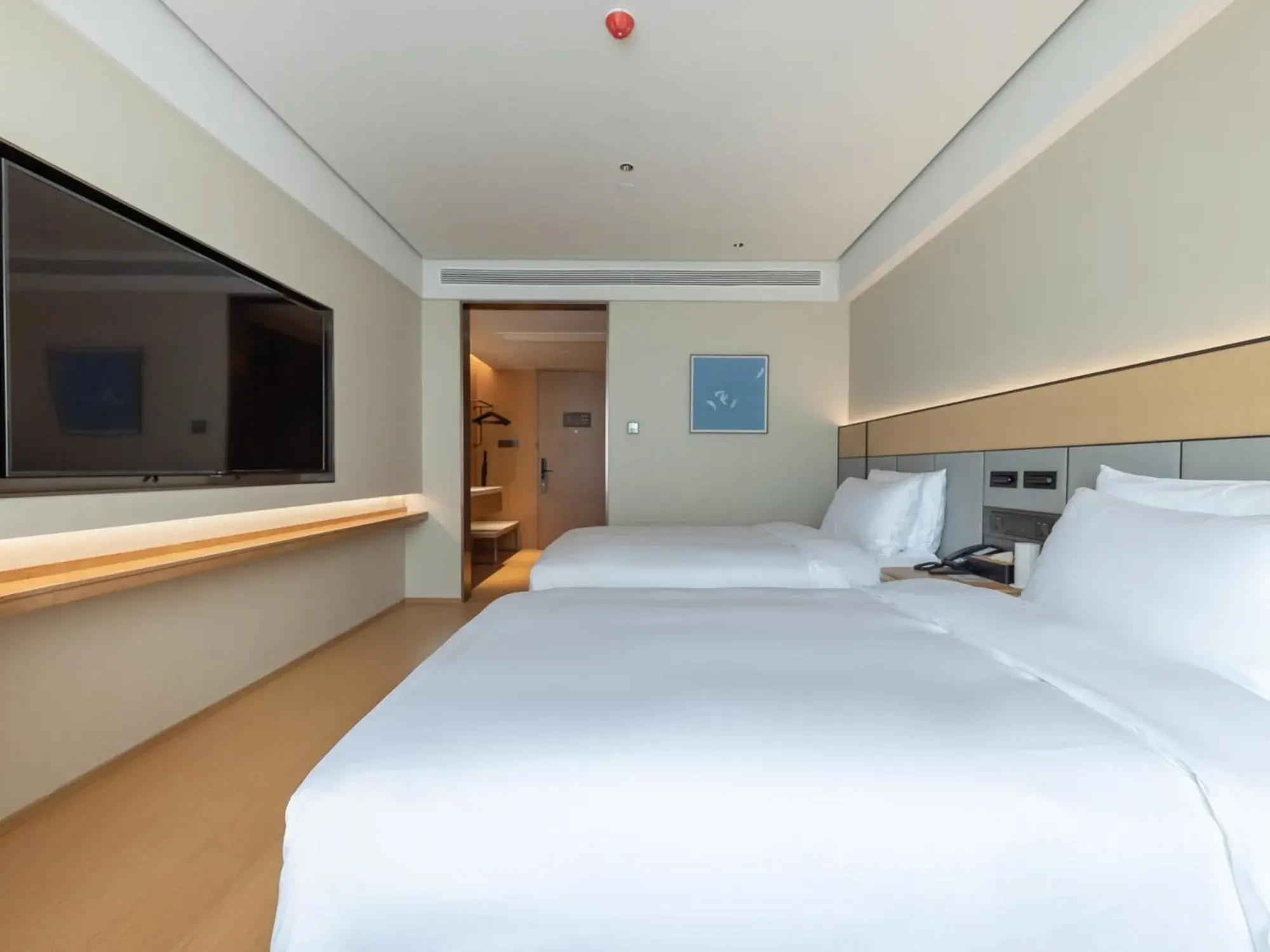 Property building, Bed in JI Hotel Suzhou North High Speed Railway Station Subway Station Property building, Bed in JI Hotel Suzhou North High Speed Railway Station Subway Station