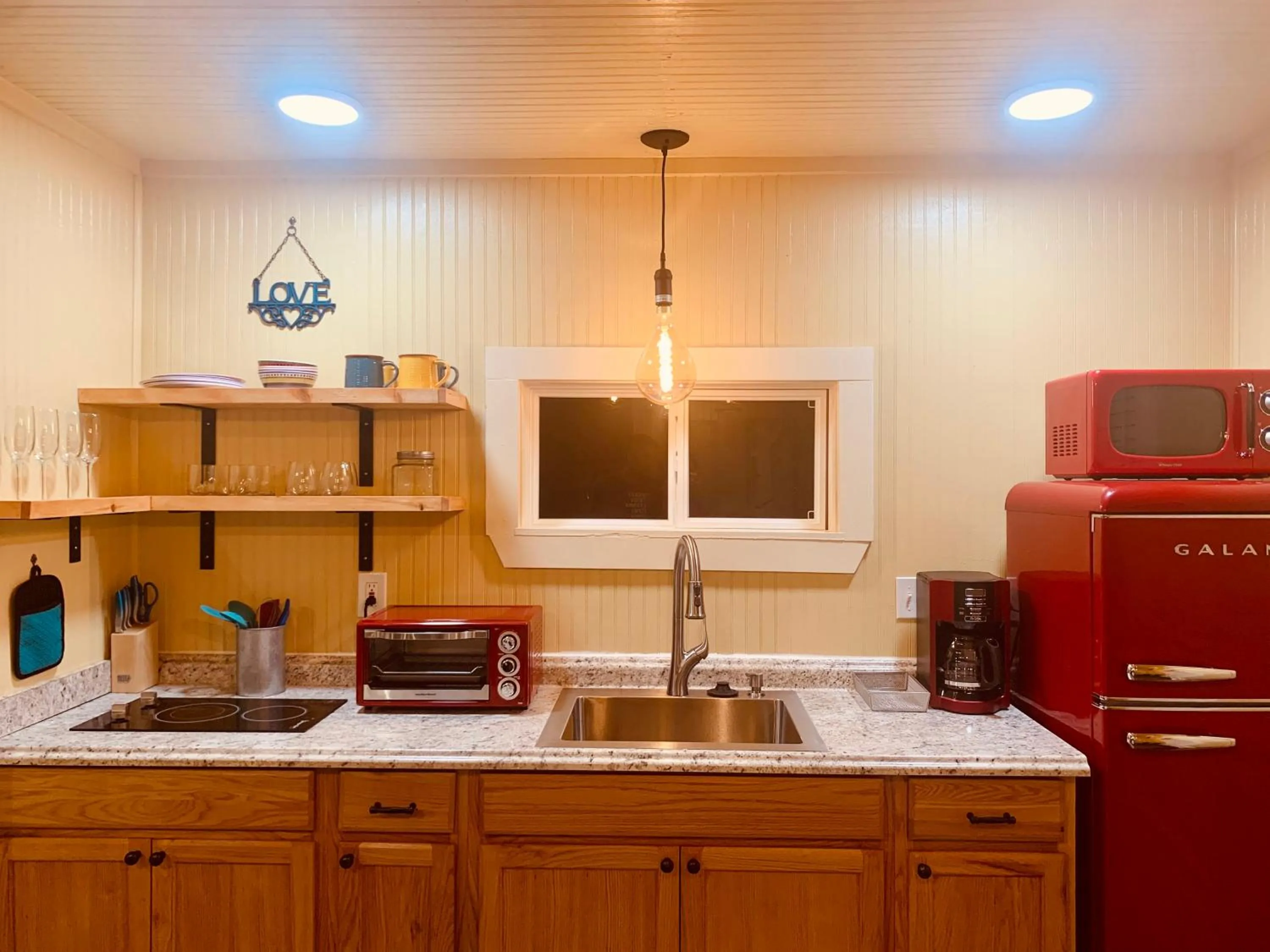 Kitchen or kitchenette in Tipis on the Guadalupe