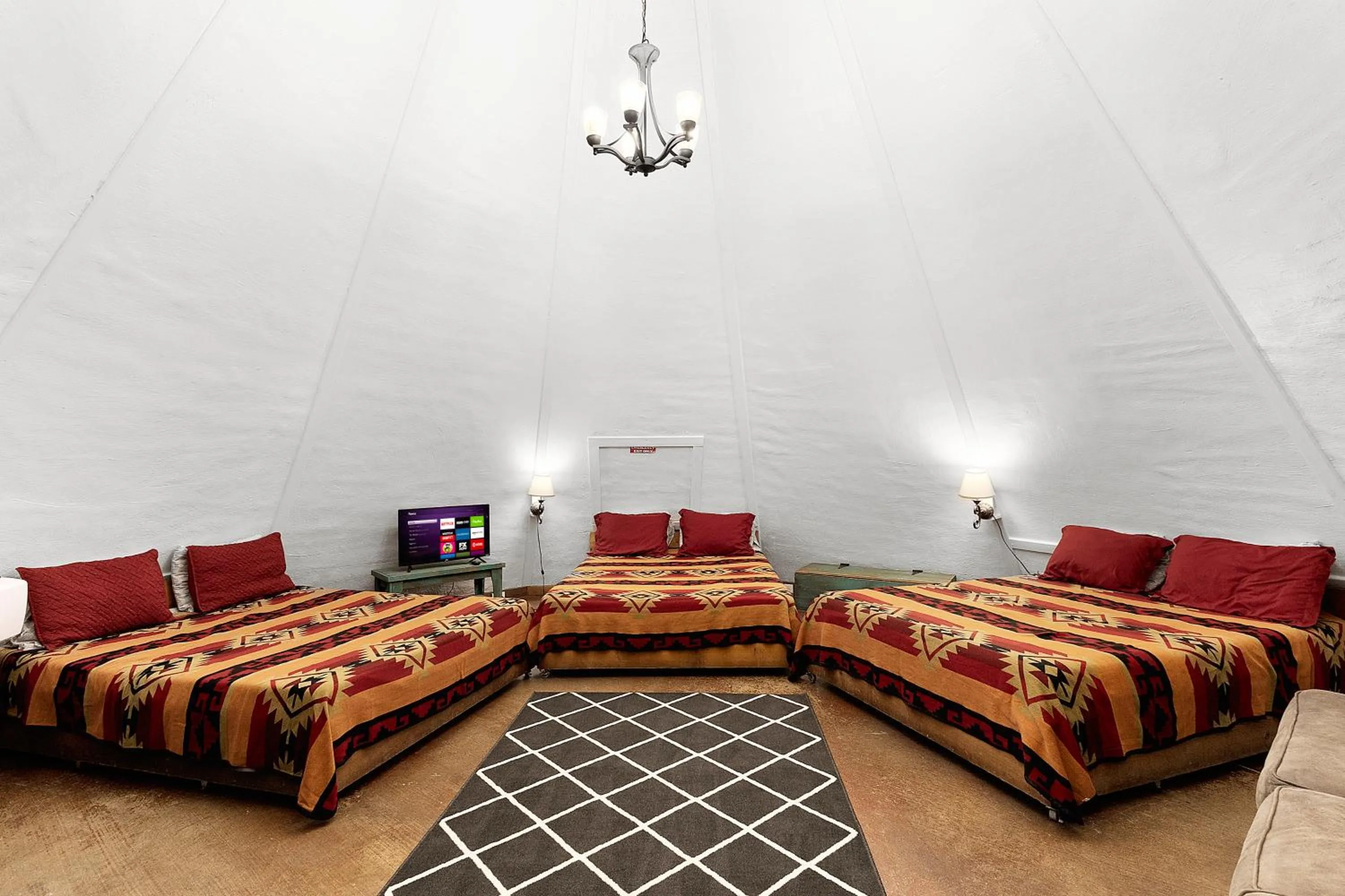 Photo of the whole room, Bed in Tipis on the Guadalupe