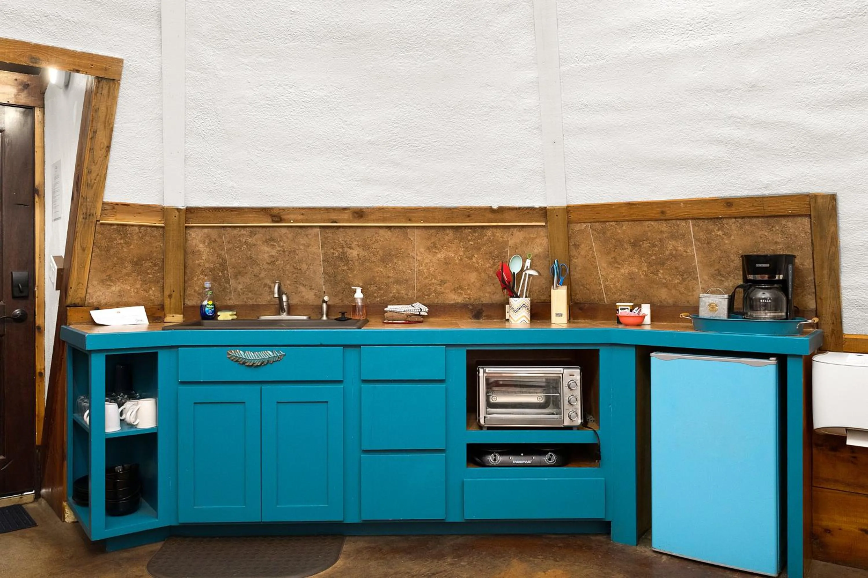 Kitchen or kitchenette in Tipis on the Guadalupe