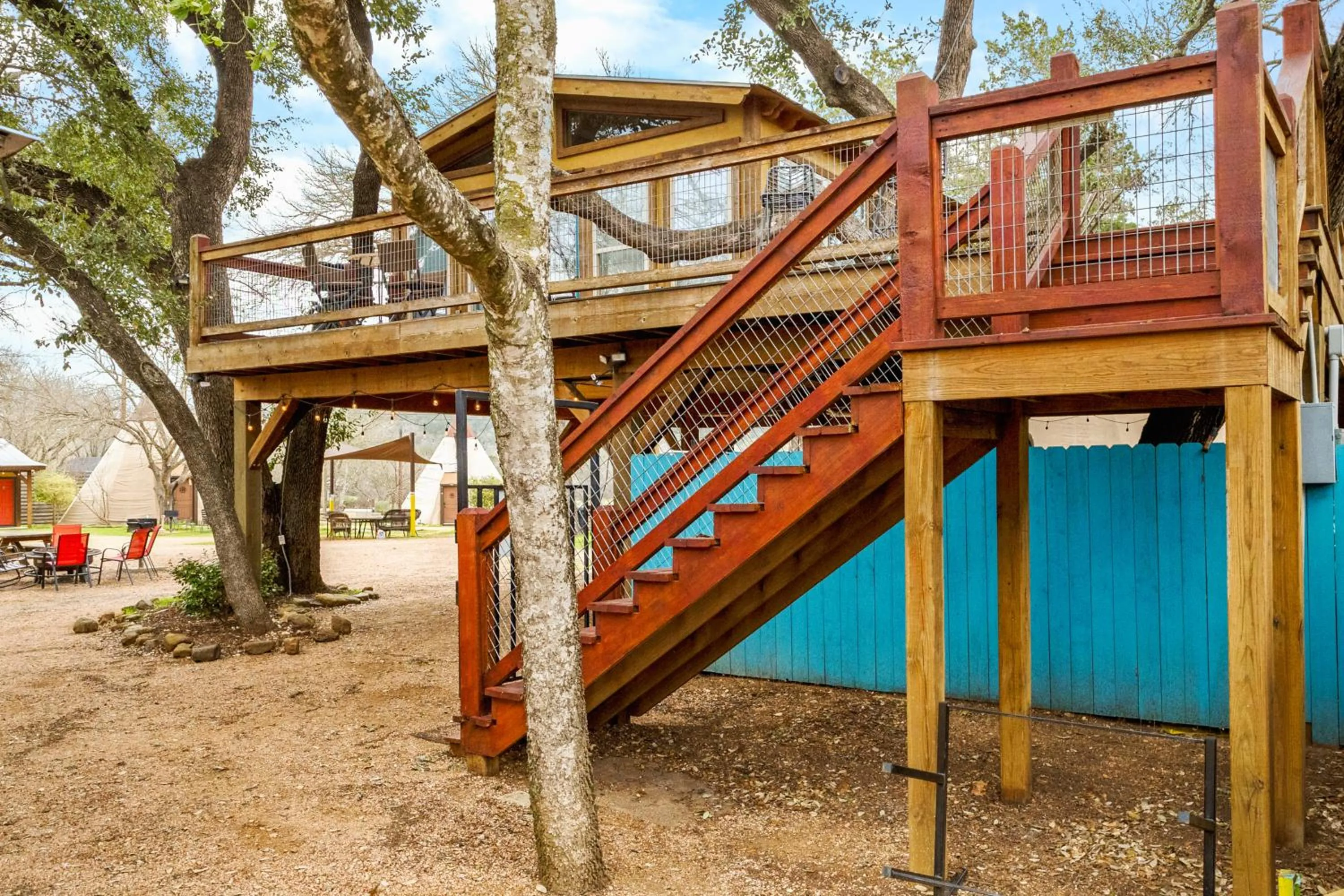 Property building in Tipis on the Guadalupe