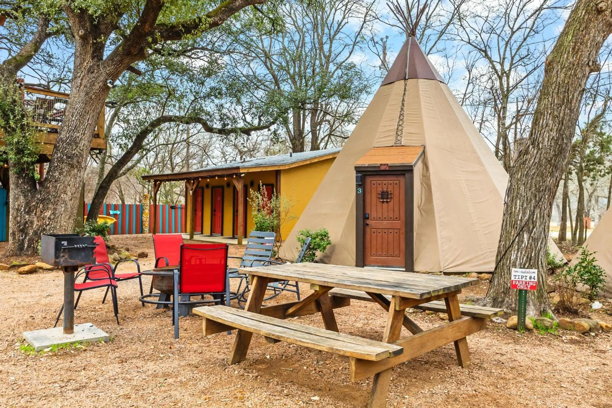 Property building in Tipis on the Guadalupe