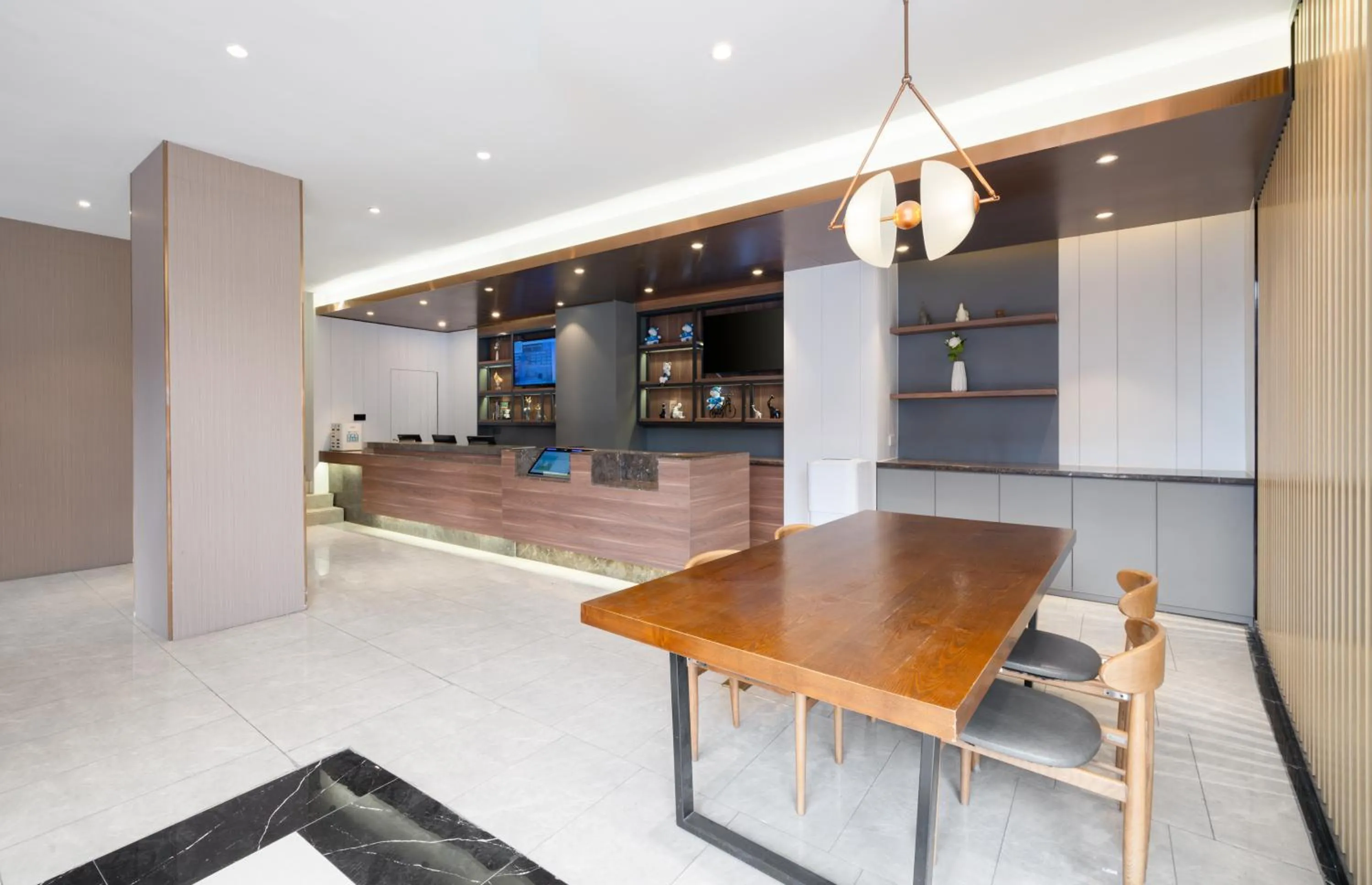 Lobby or reception in Hanting Hotel Guangzhou Chebei Subway Station