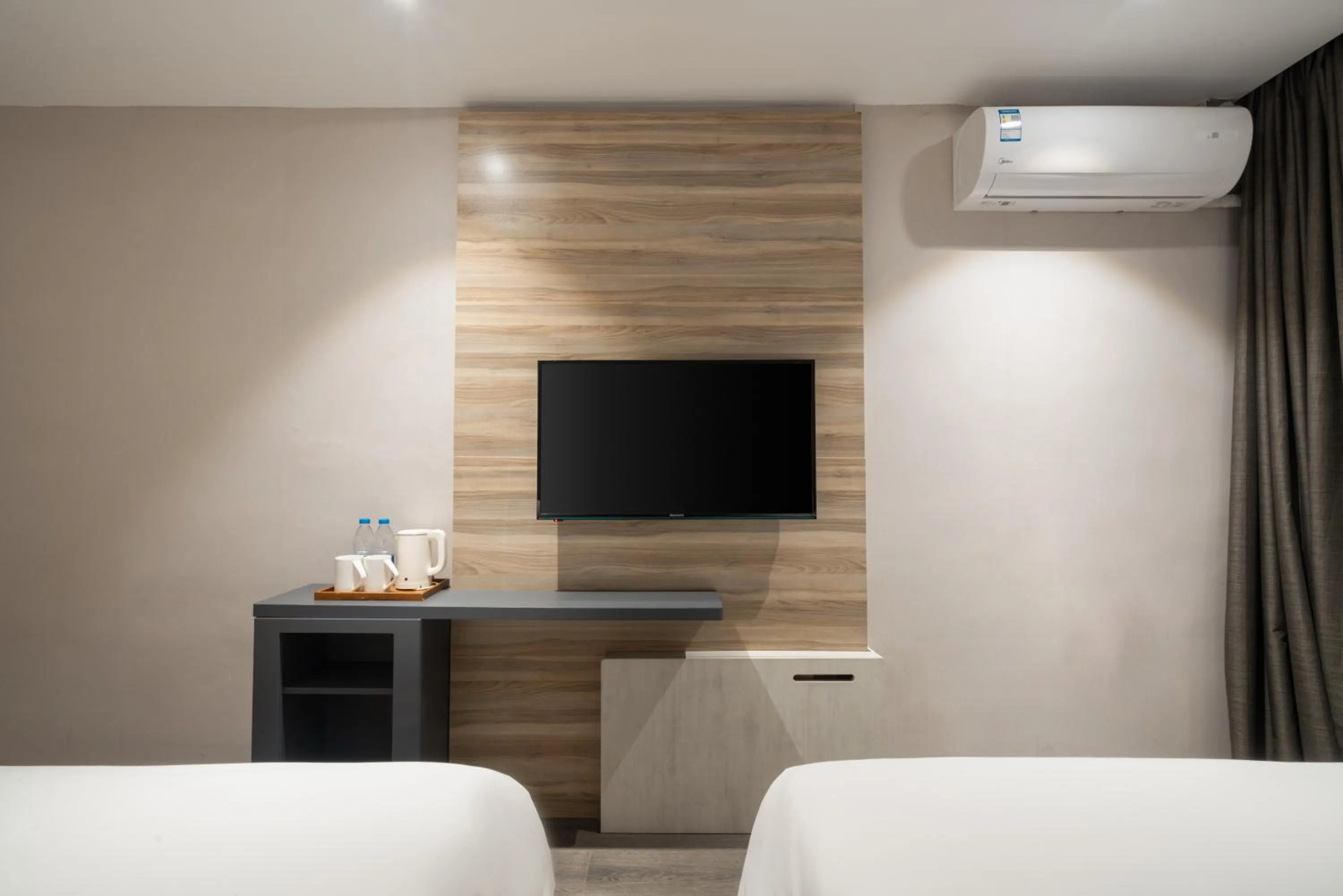 TV and multimedia, Bed in Hanting Hotel Guangzhou Chebei Subway Station