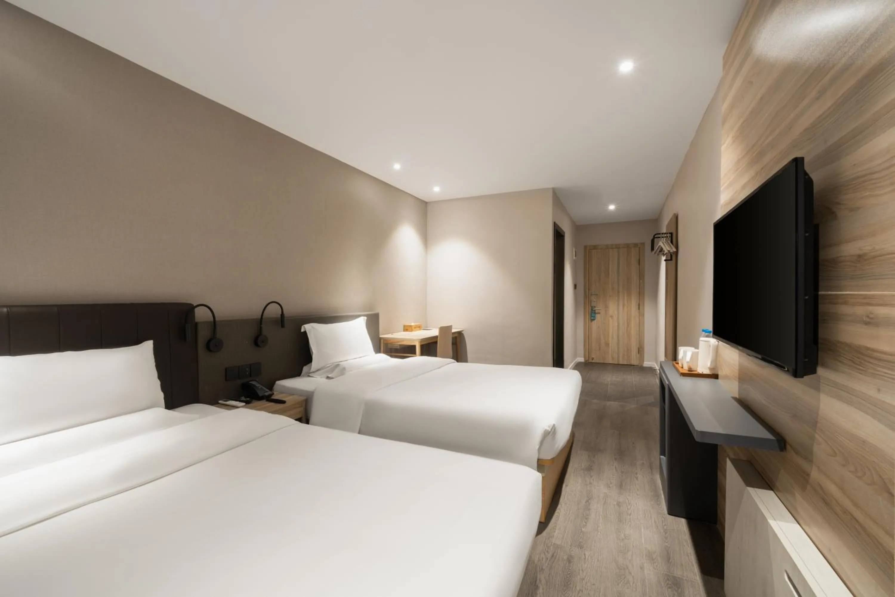 Bed in Hanting Hotel Guangzhou Chebei Subway Station