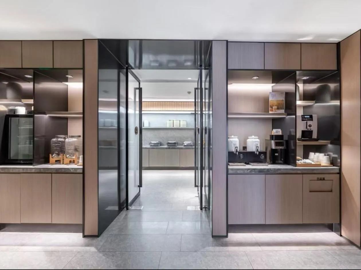 Breakfast in JI Hotel Shanghai Xujiahui Caobao Road Subway Station