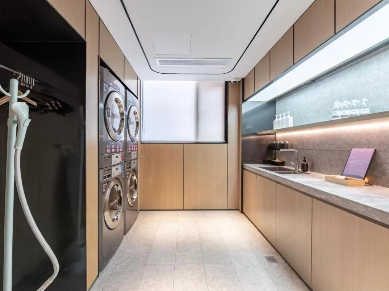 laundry in JI Hotel Shanghai Xujiahui Caobao Road Subway Station