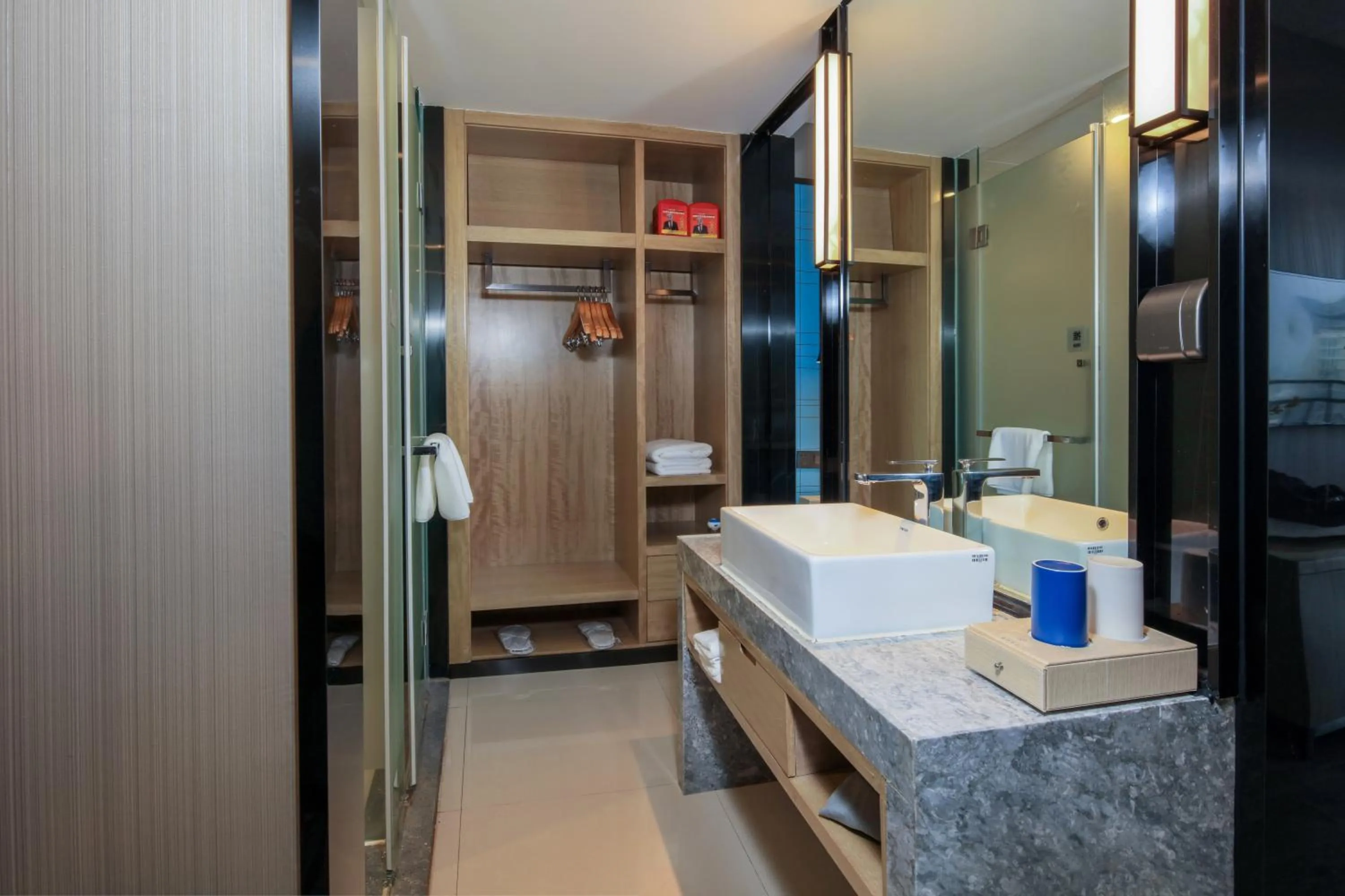 Shower in Starway Hotel Chengdu Jianshe Road SM Plaza