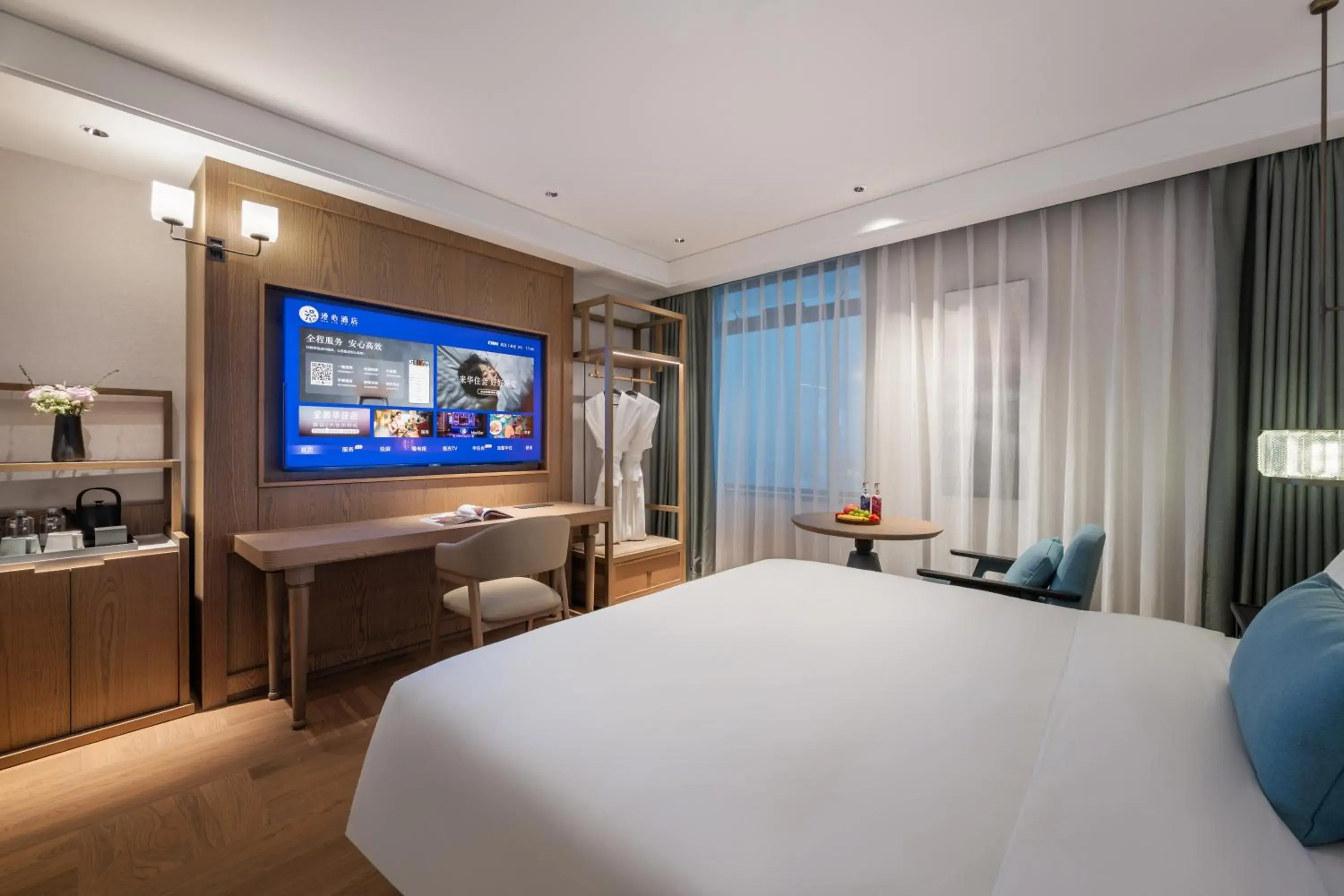 King Room with River View in Manxin Hotel Wuhan Jianghan Road Pedestrian Street King Room with River View in Manxin Hotel Wuhan Jianghan Road Pedestrian Street