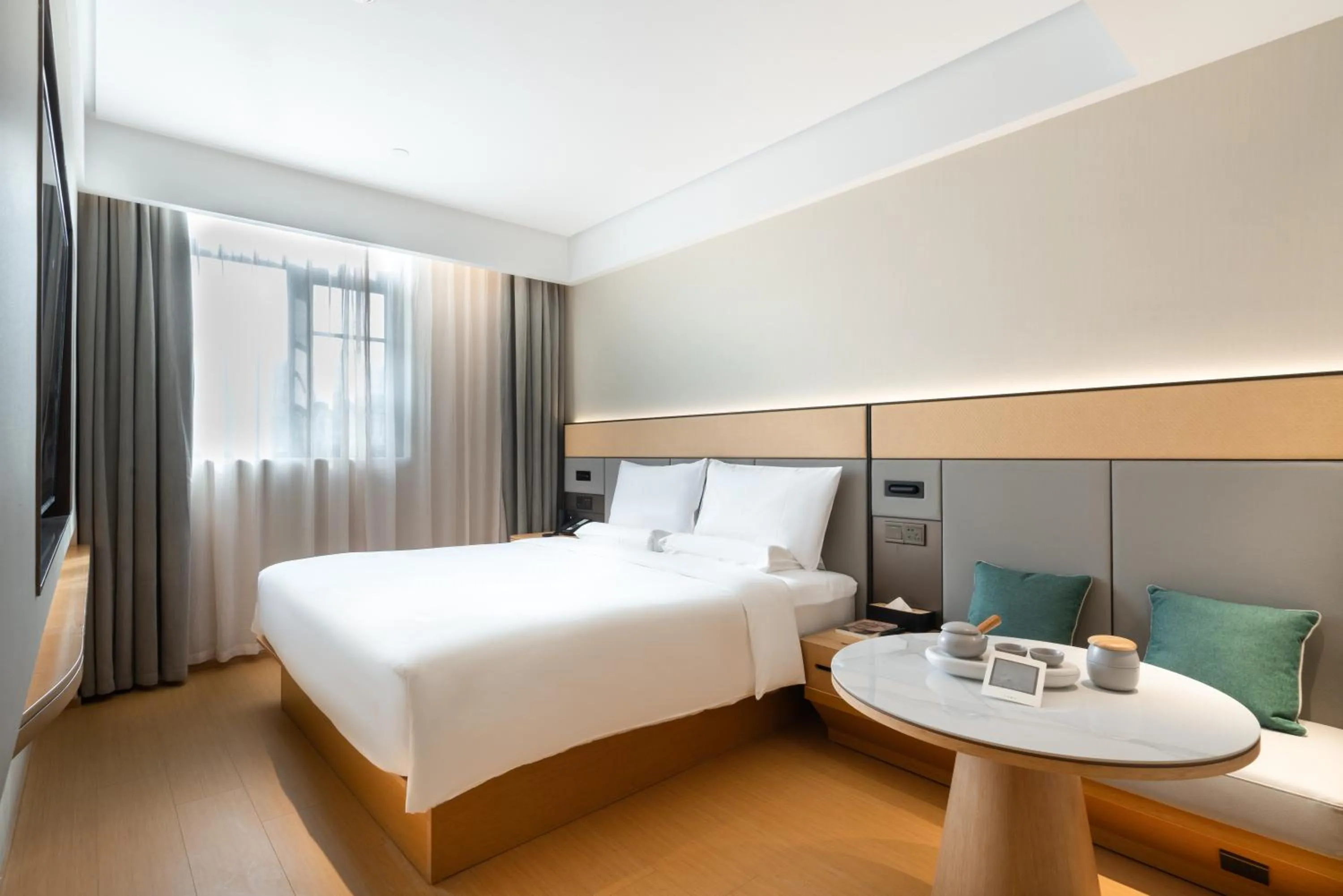 Bed in JI Hotel Guangzhou Tower