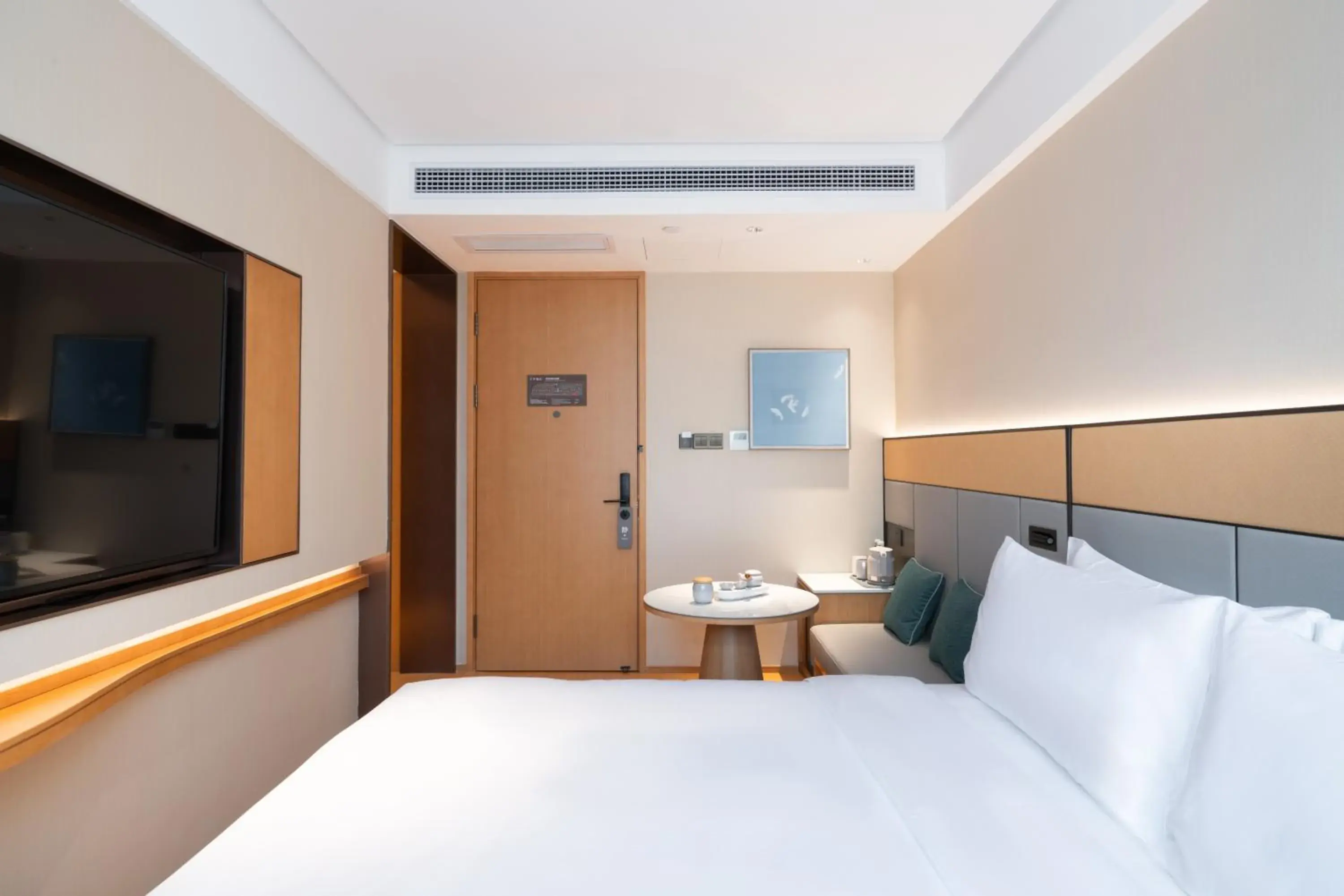 Bed in JI Hotel Guangzhou Tower Bed in JI Hotel Guangzhou Tower