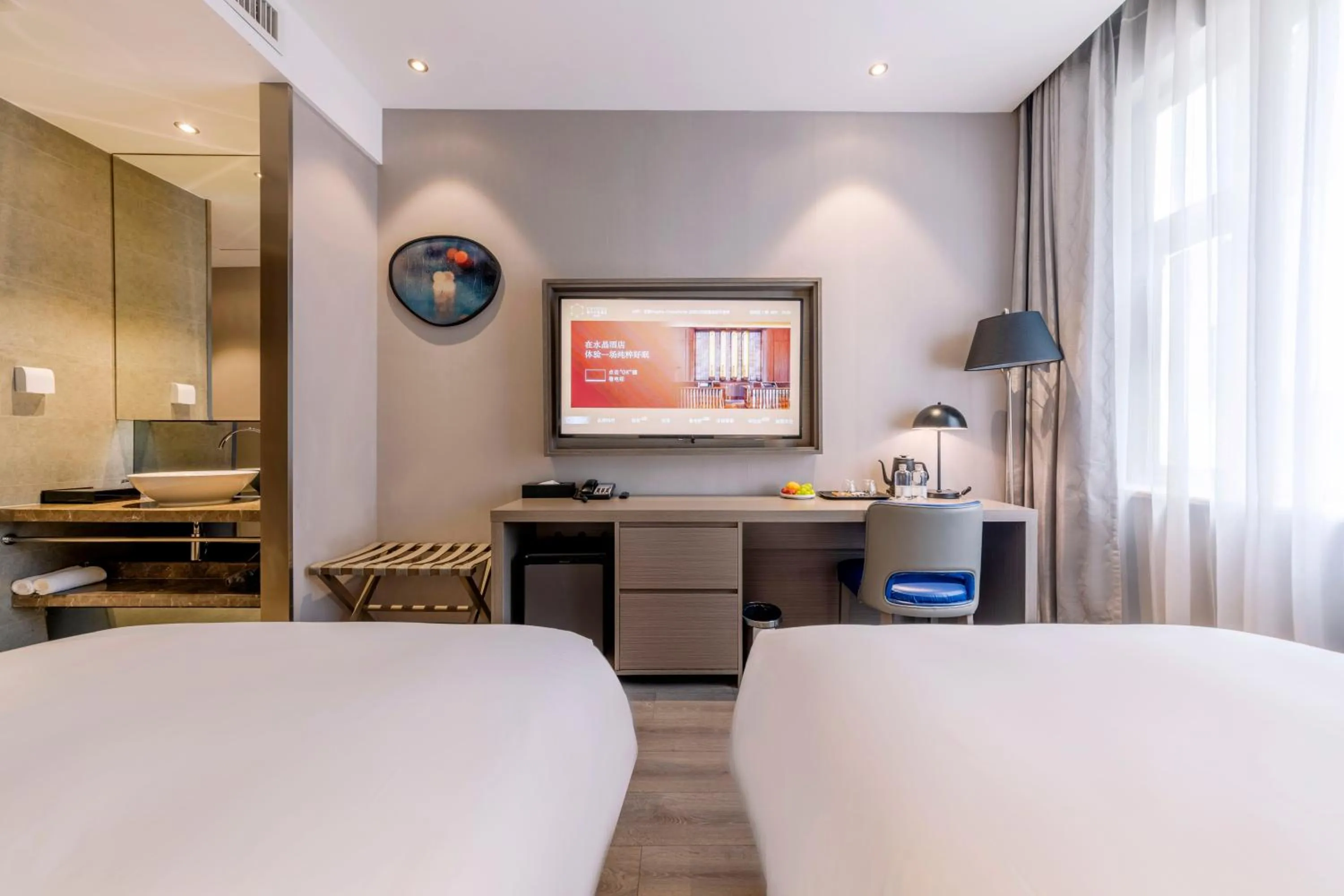 Bed in Orange Crystal Hotel Shenzhen Baoan Airport Bihaiwan