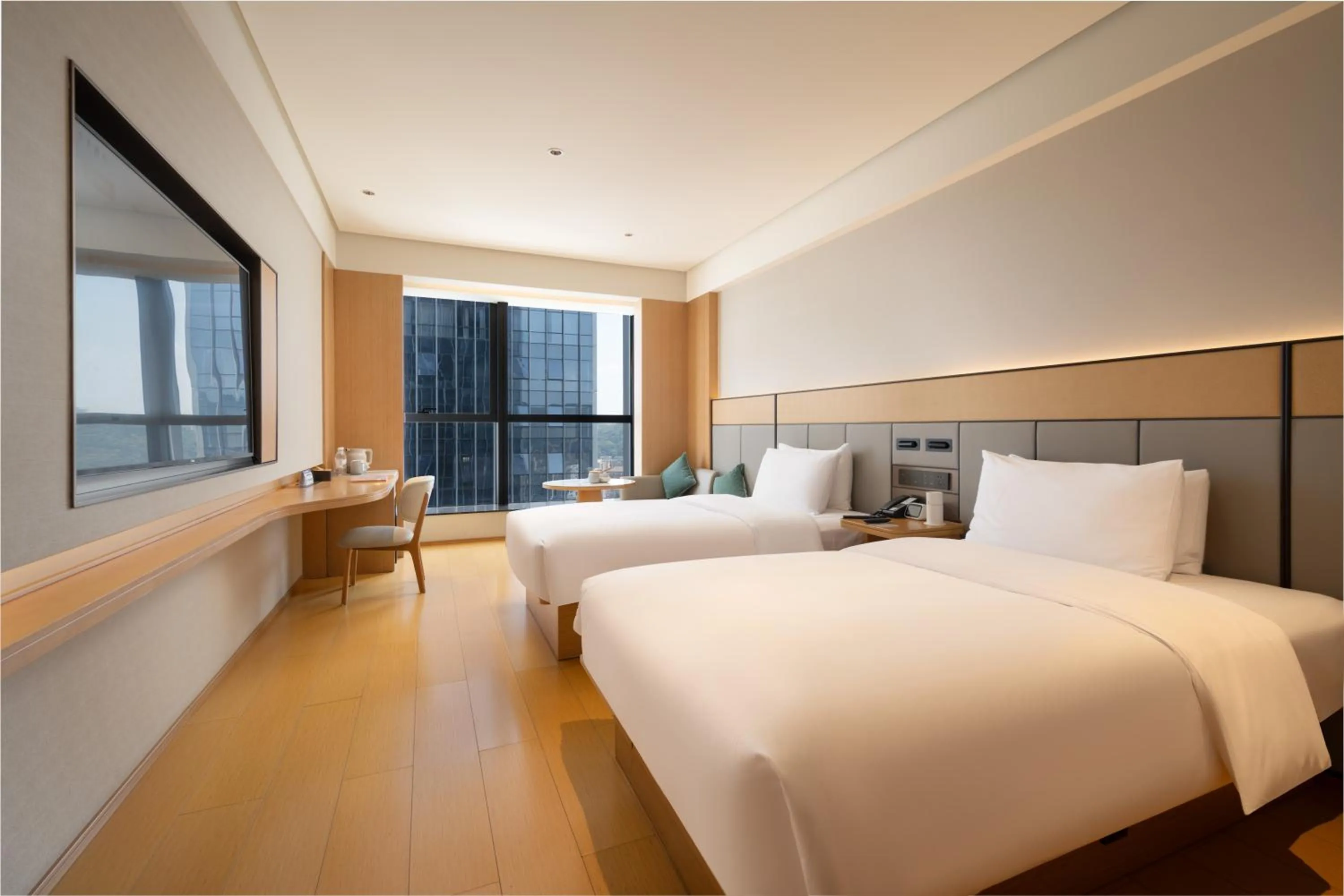 Photo of the whole room, Bed in JI Hotel Chongqing Shapingba Station Three Gorges Square Pedestrian Street