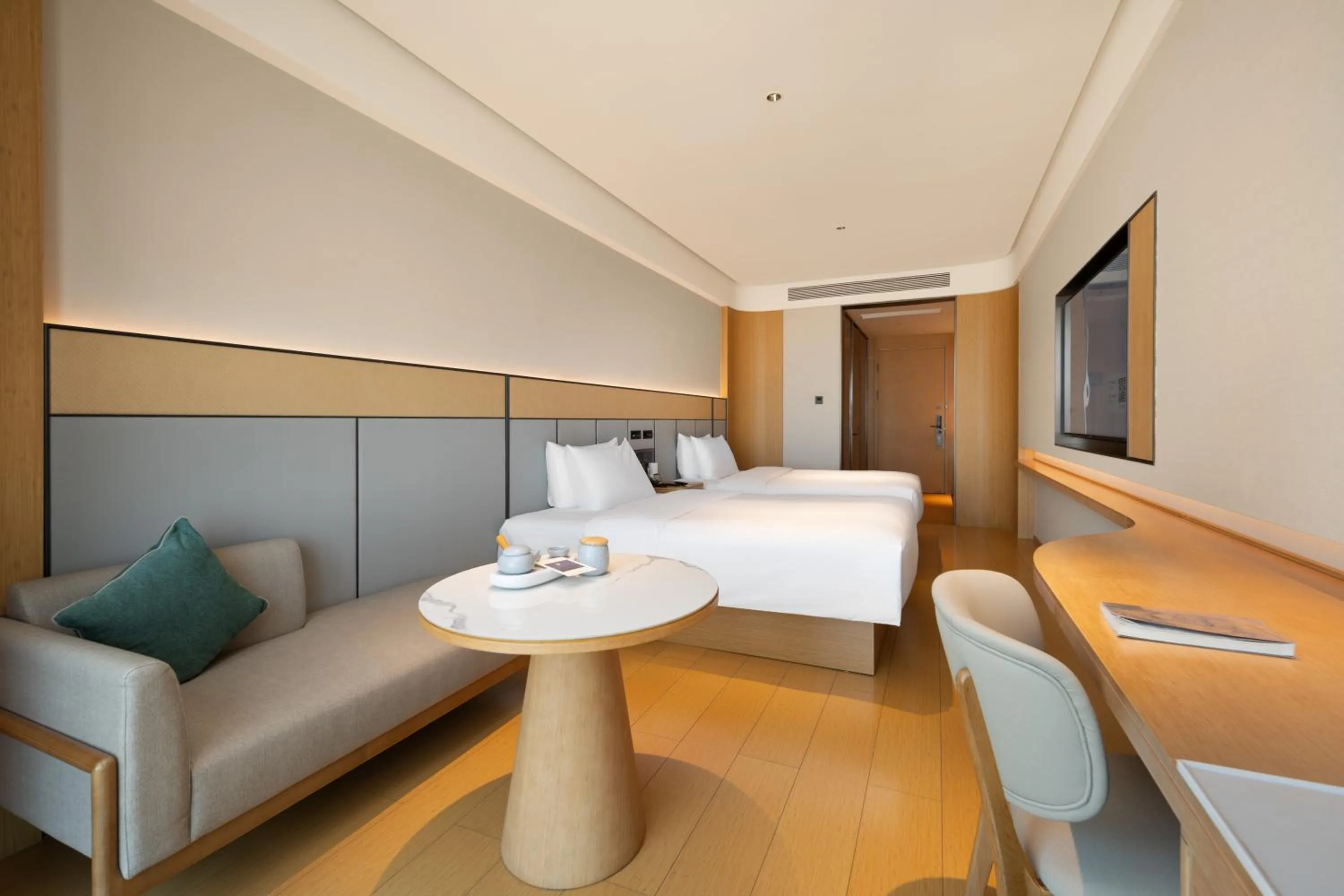 Photo of the whole room in JI Hotel Chongqing Shapingba Station Three Gorges Square Pedestrian Street