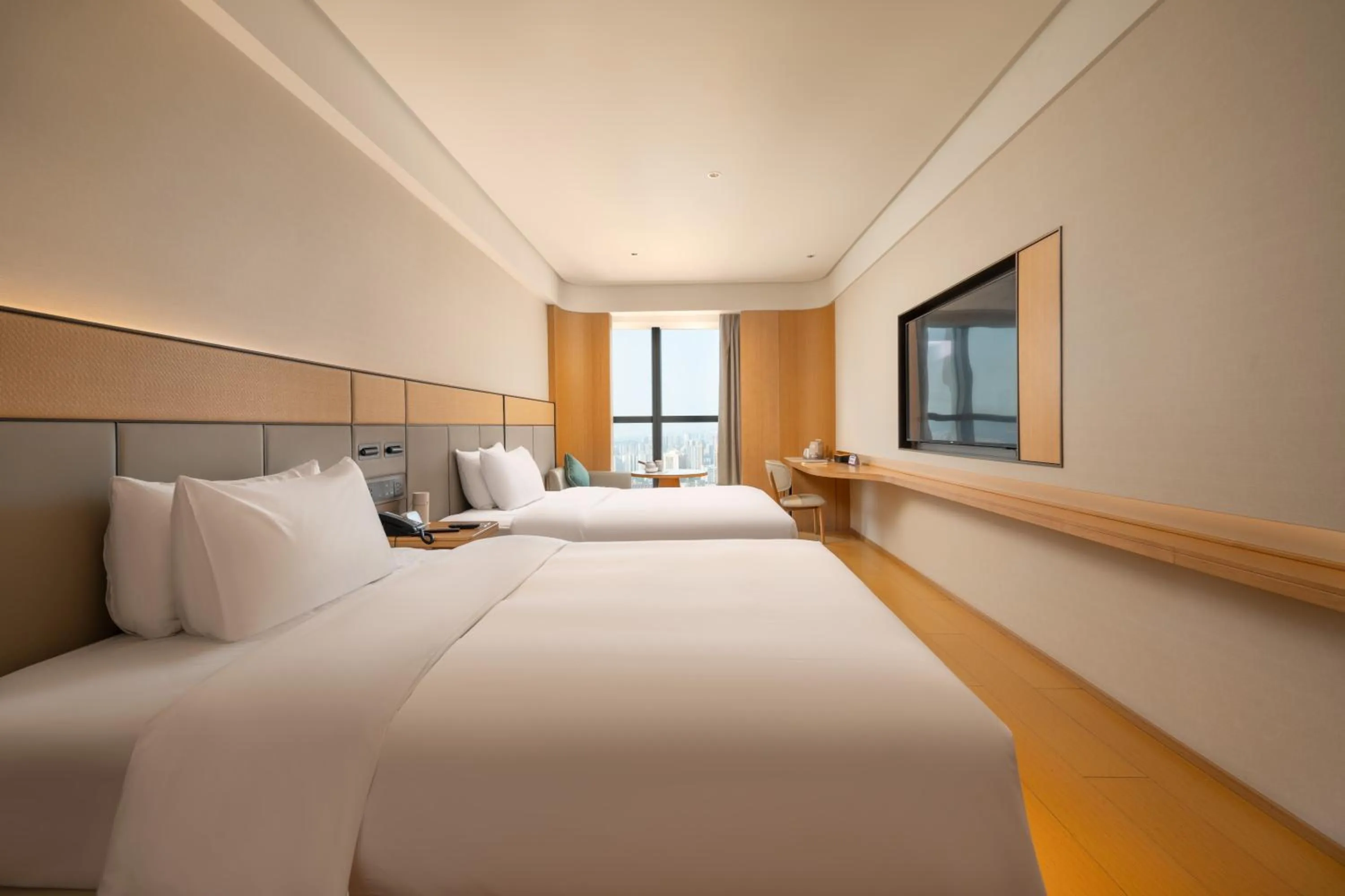Photo of the whole room, Bed in JI Hotel Chongqing Shapingba Station Three Gorges Square Pedestrian Street