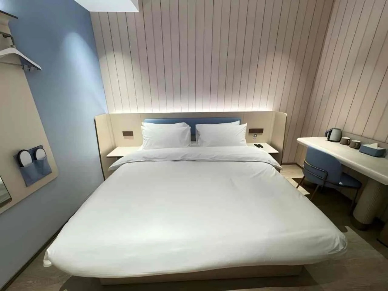 Hanting Hotel Shanghai Railway Station North Square