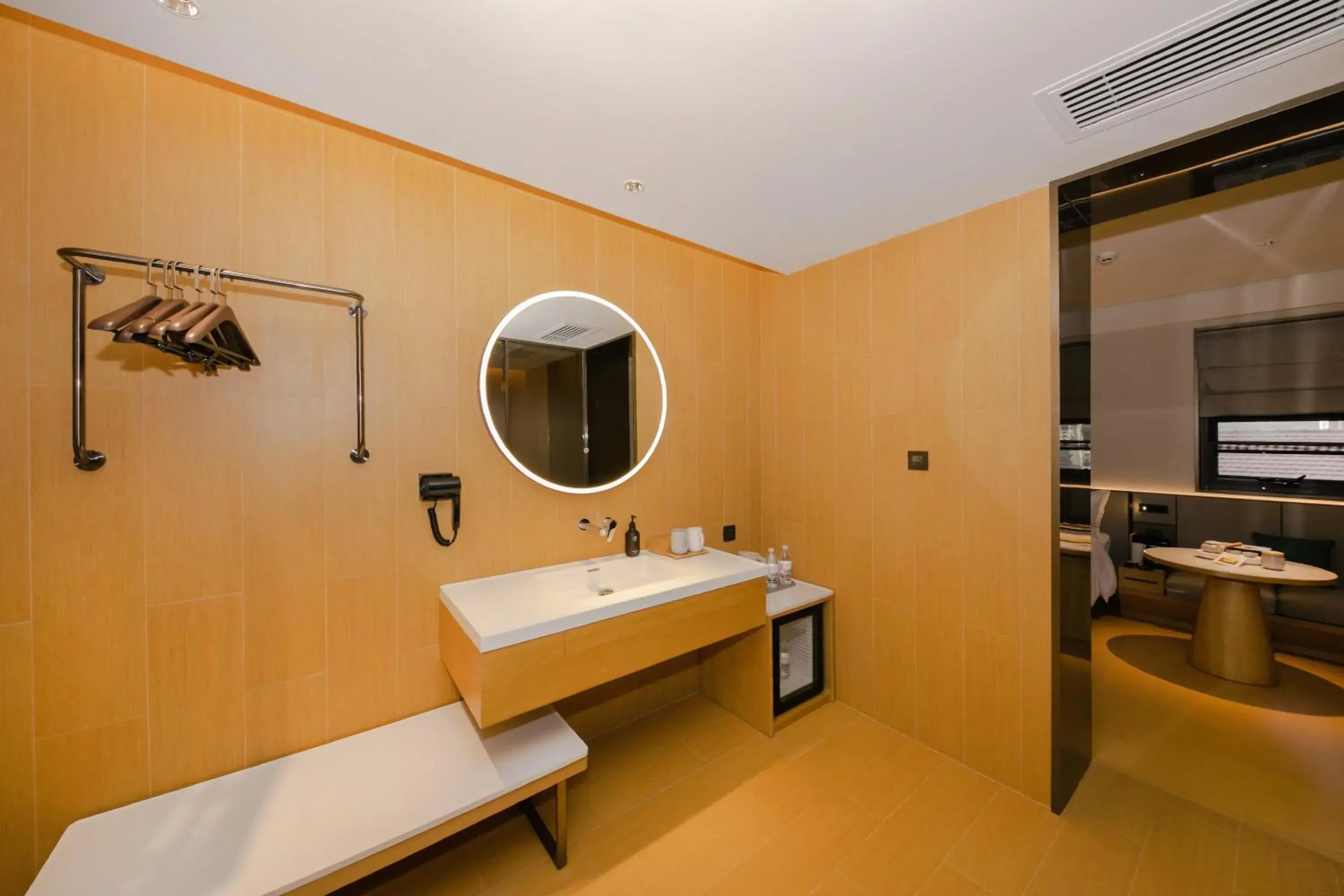 Bathroom in JI Hotel Beijing International Exhibition Center Sanyuan West Bridge Bathroom in JI Hotel Beijing International Exhibition Center Sanyuan West Bridge