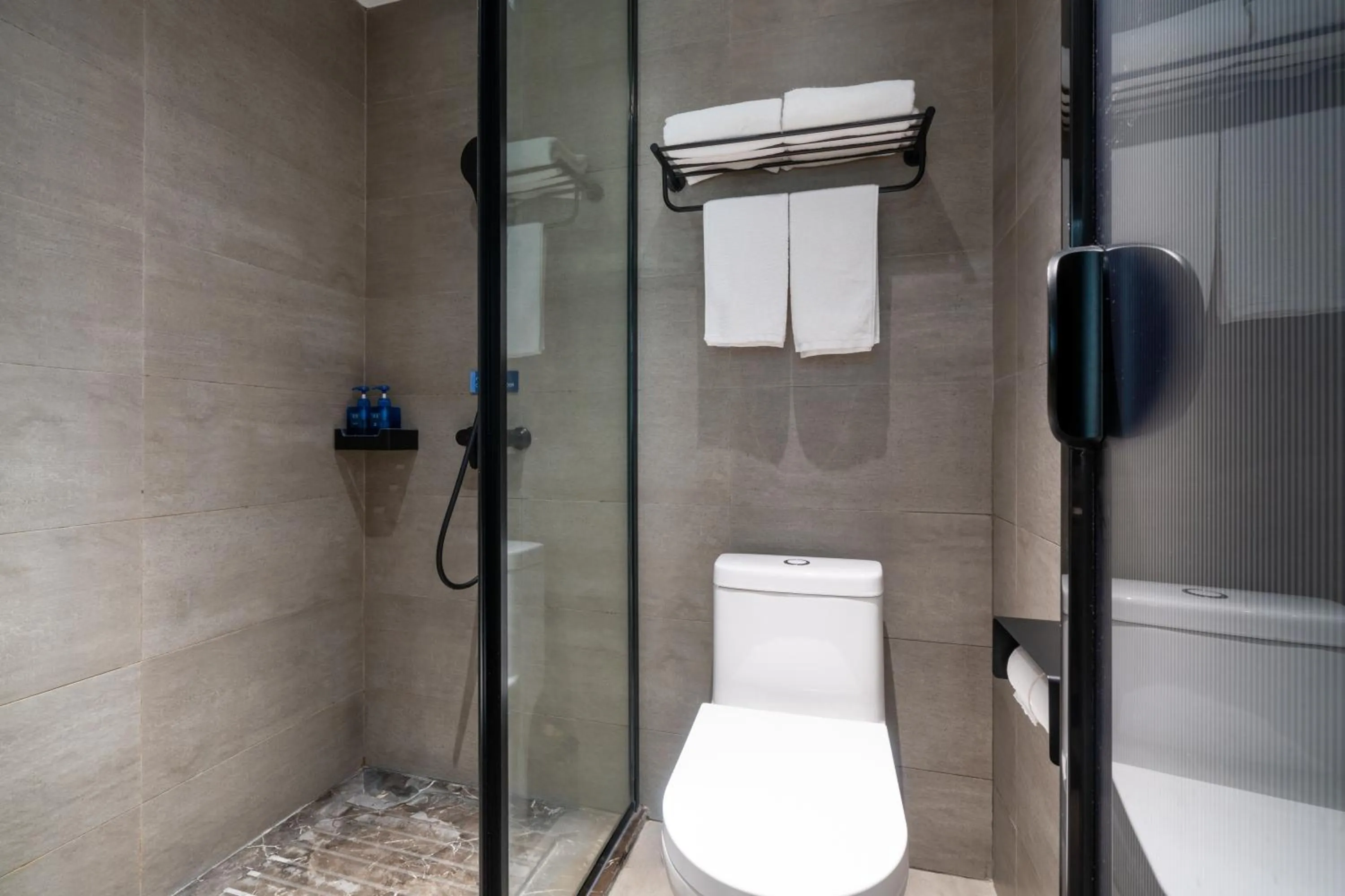 Hanting Hotel Shenzhen Coast City Nanyou Clothing City