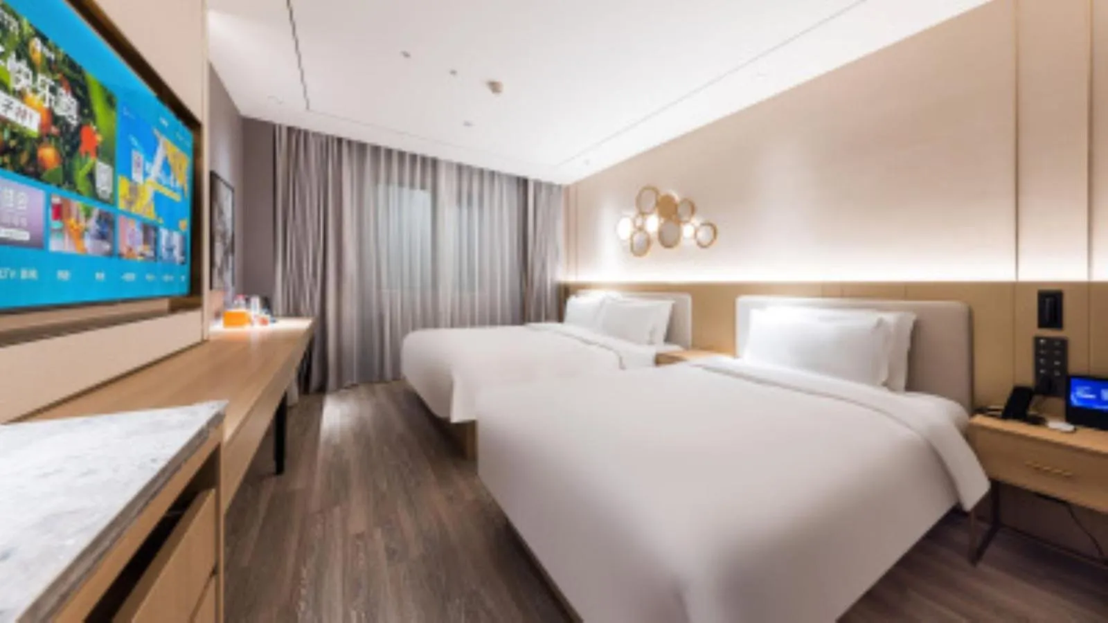 Photo of the whole room, Bed in Orange Beijing Lama Temple Hepingli North Street Subway Station Hotel