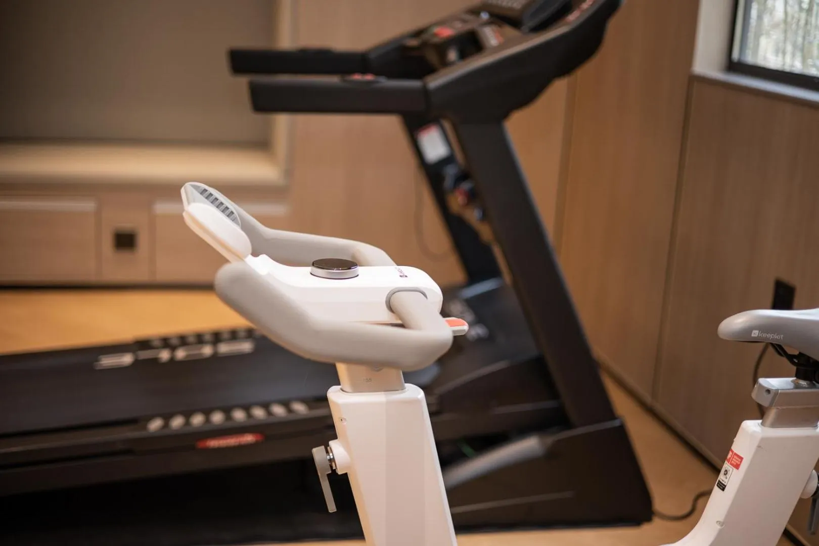 Fitness centre/facilities in JI Hotel Shanghai Xinzhuang Qixin Road Qixin Road