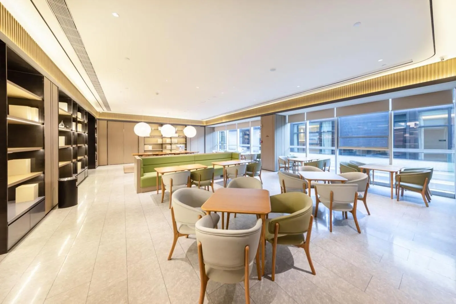 Restaurant/places to eat in JI Hotel Chengdu Longquan Economic Development Zone Auto City