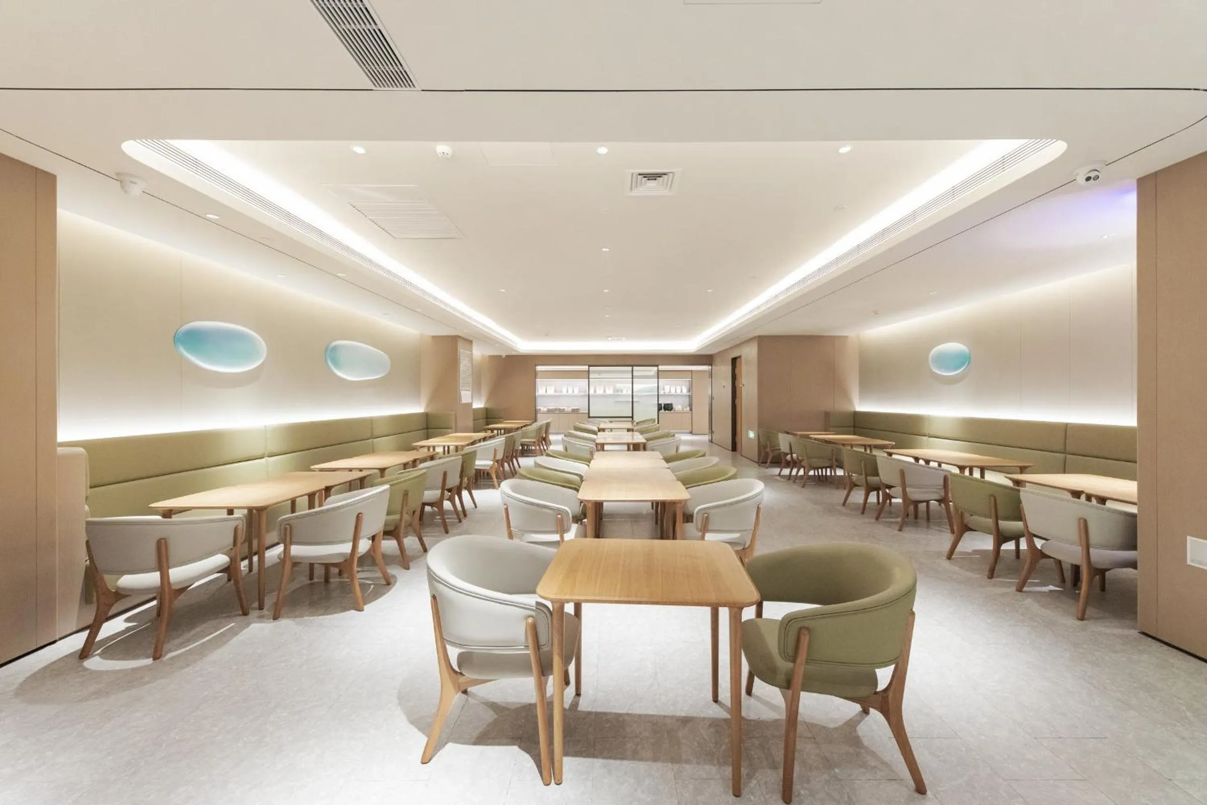 Restaurant/places to eat in JI Hotel Beijing West Railway Station Lianbao Road