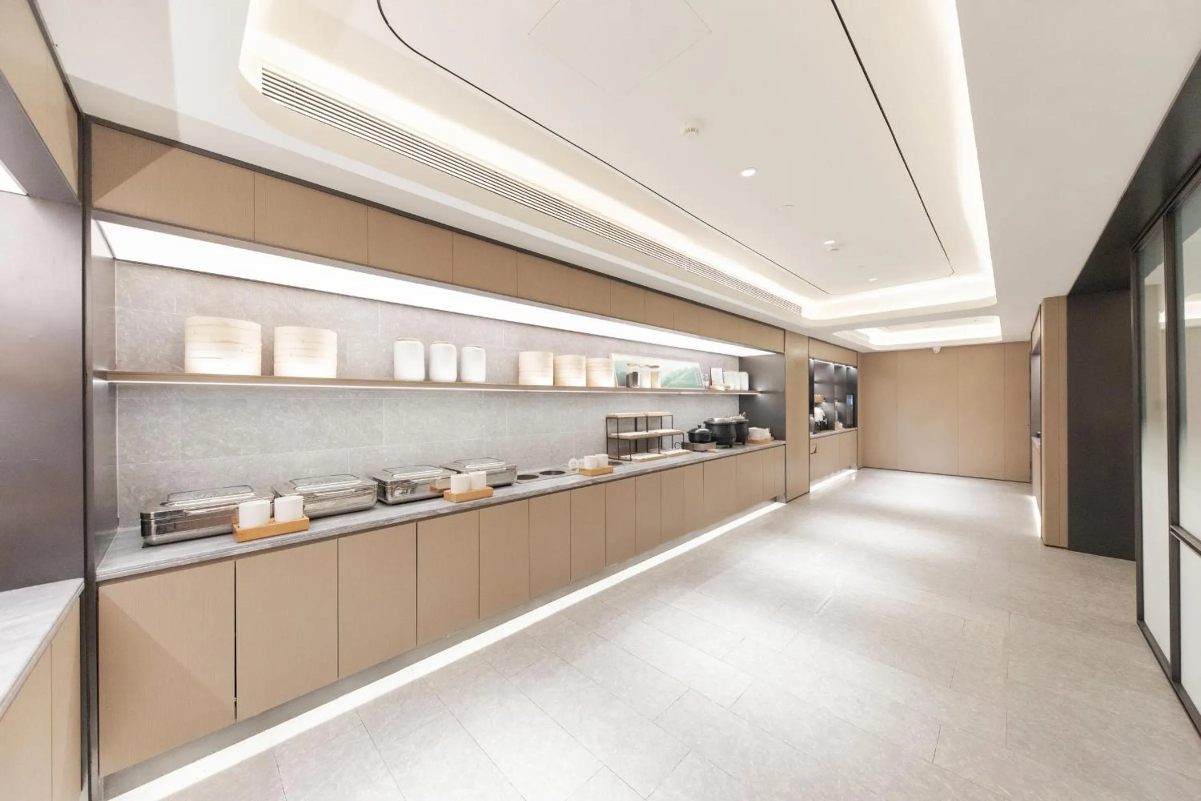 Restaurant/places to eat in JI Hotel Beijing West Railway Station Lianbao Road