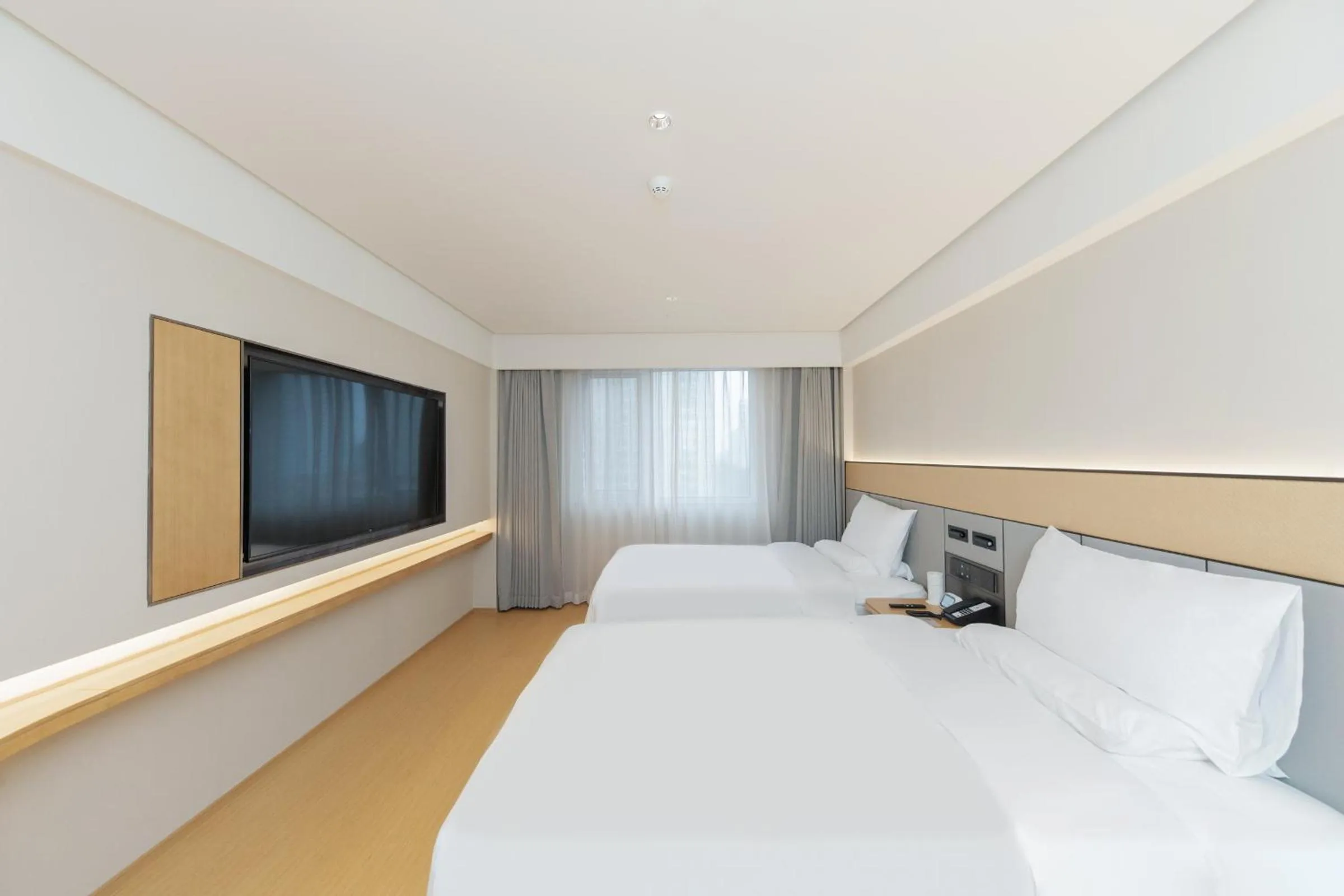 Bed in JI Hotel Beijing West Railway Station Lianbao Road