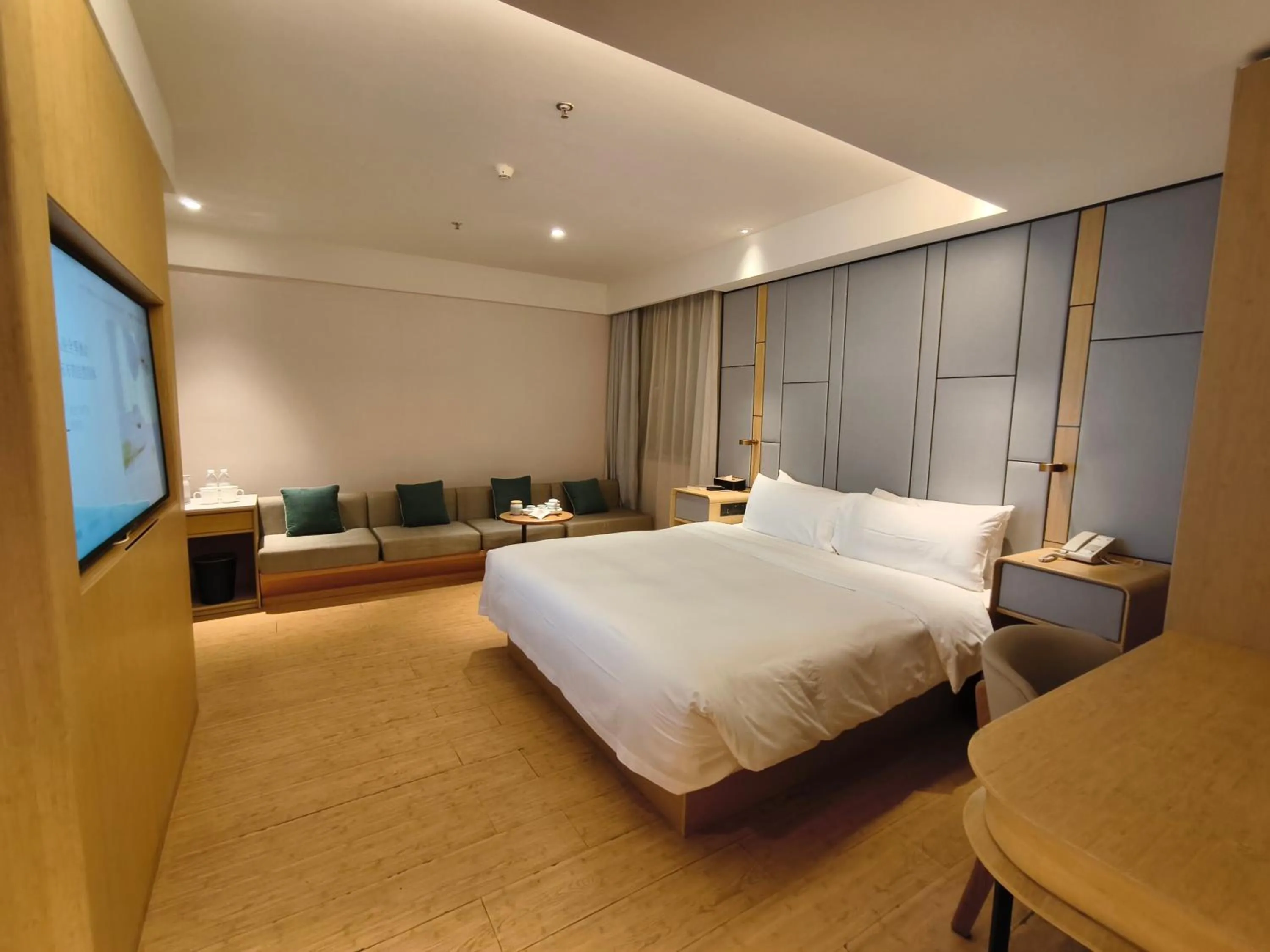 Bedroom, Bed in JI Hotel Guangzhou Sports Center Tianhe North Road