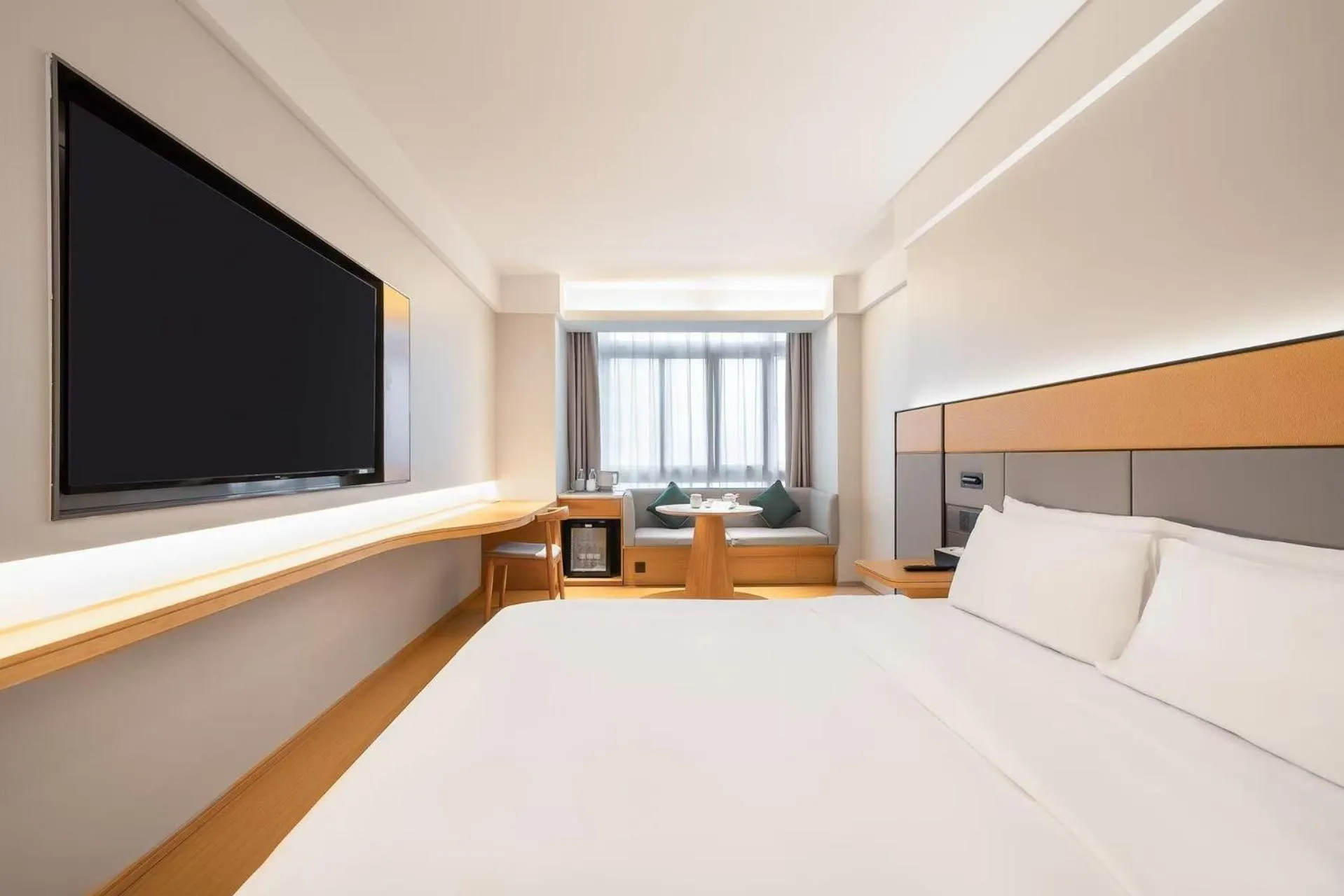 Bed in JI Hotel Guangzhou Sports Center Tianhe North Road
