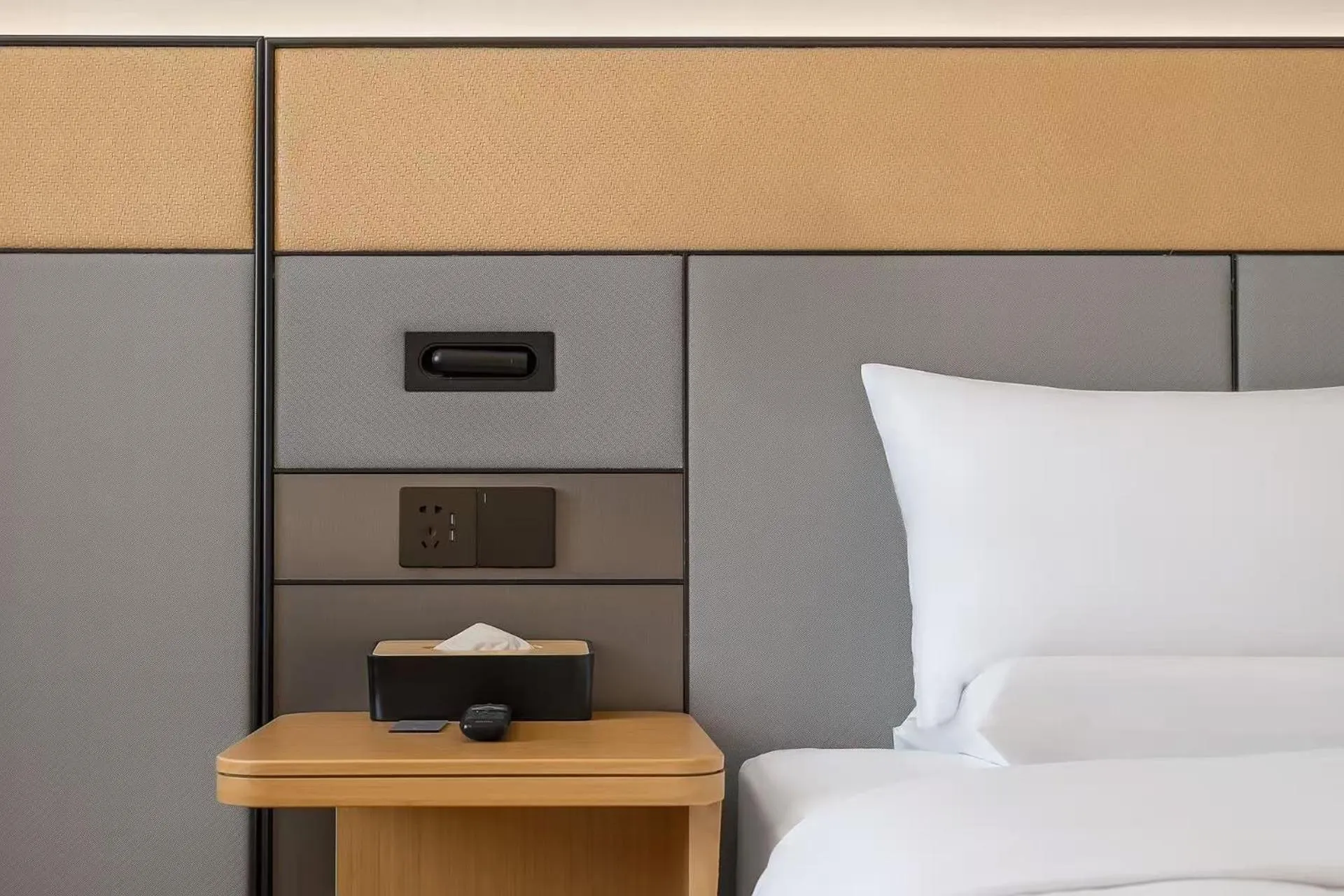 Bed in JI Hotel Guangzhou Sports Center Tianhe North Road