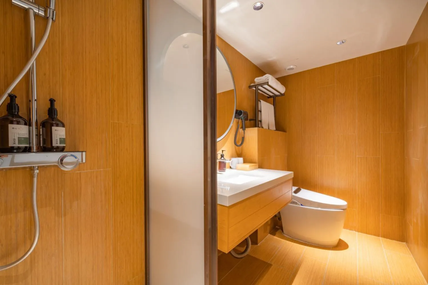 Toilet in JI Hotel Guangzhou Sports Center Tianhe North Road