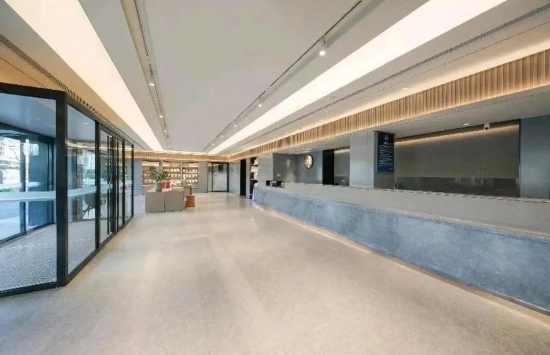Lobby or reception in JI Hotel Beijing Yansha Sanyuan Bridge