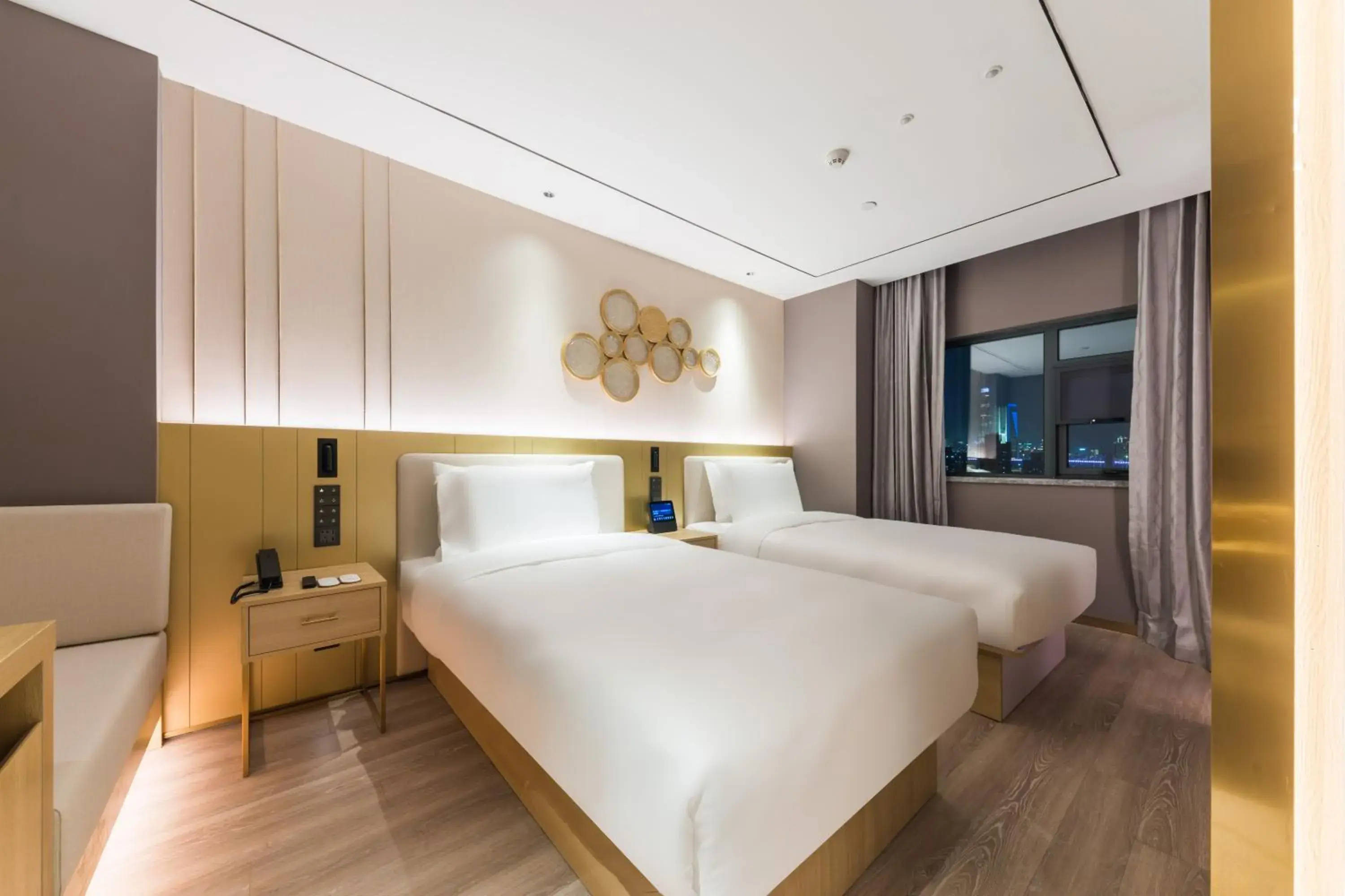 Bed in Orange Hotel Shanghai World Expo Center Bed in Orange Hotel Shanghai World Expo Center