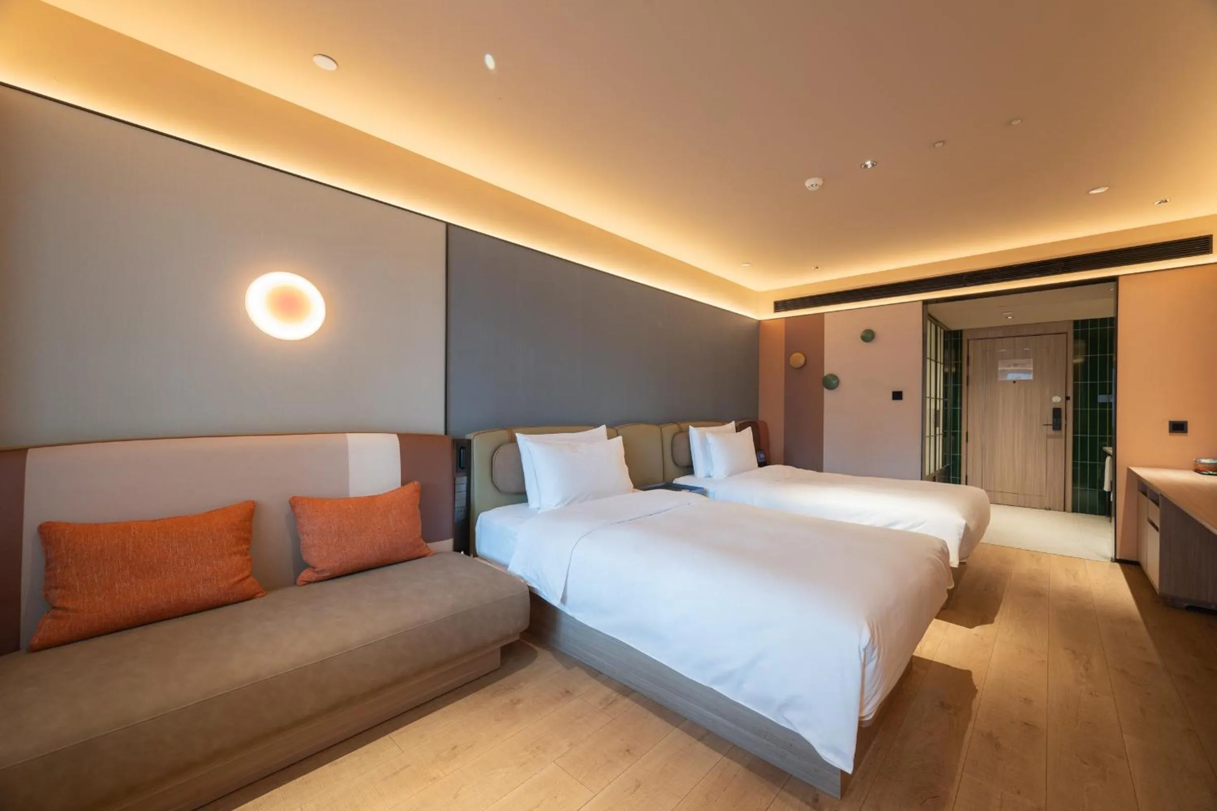 Bed in Orange Hotel Beijing West Railway Station Lianbao Road