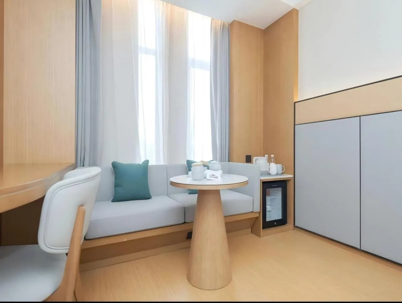 Seating area in JI Hotel Hangzhou Alibaba Xixi Park