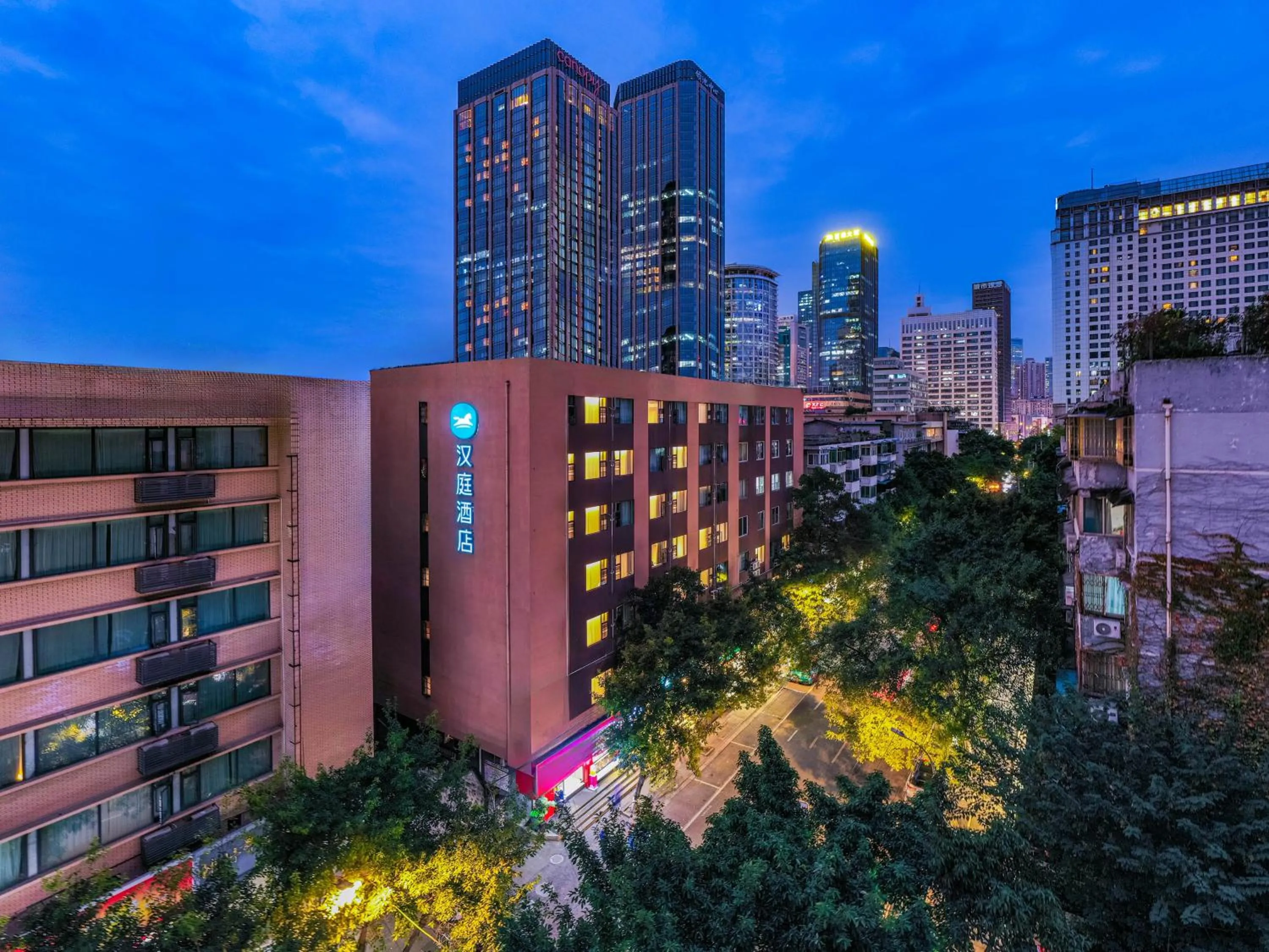 Property building in Hanting Hotel Chengdu Tianfu Square Subway Station