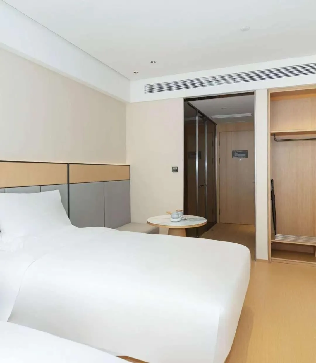 Bed in JI Hotel Guangzhou Fangcun Huadiwan