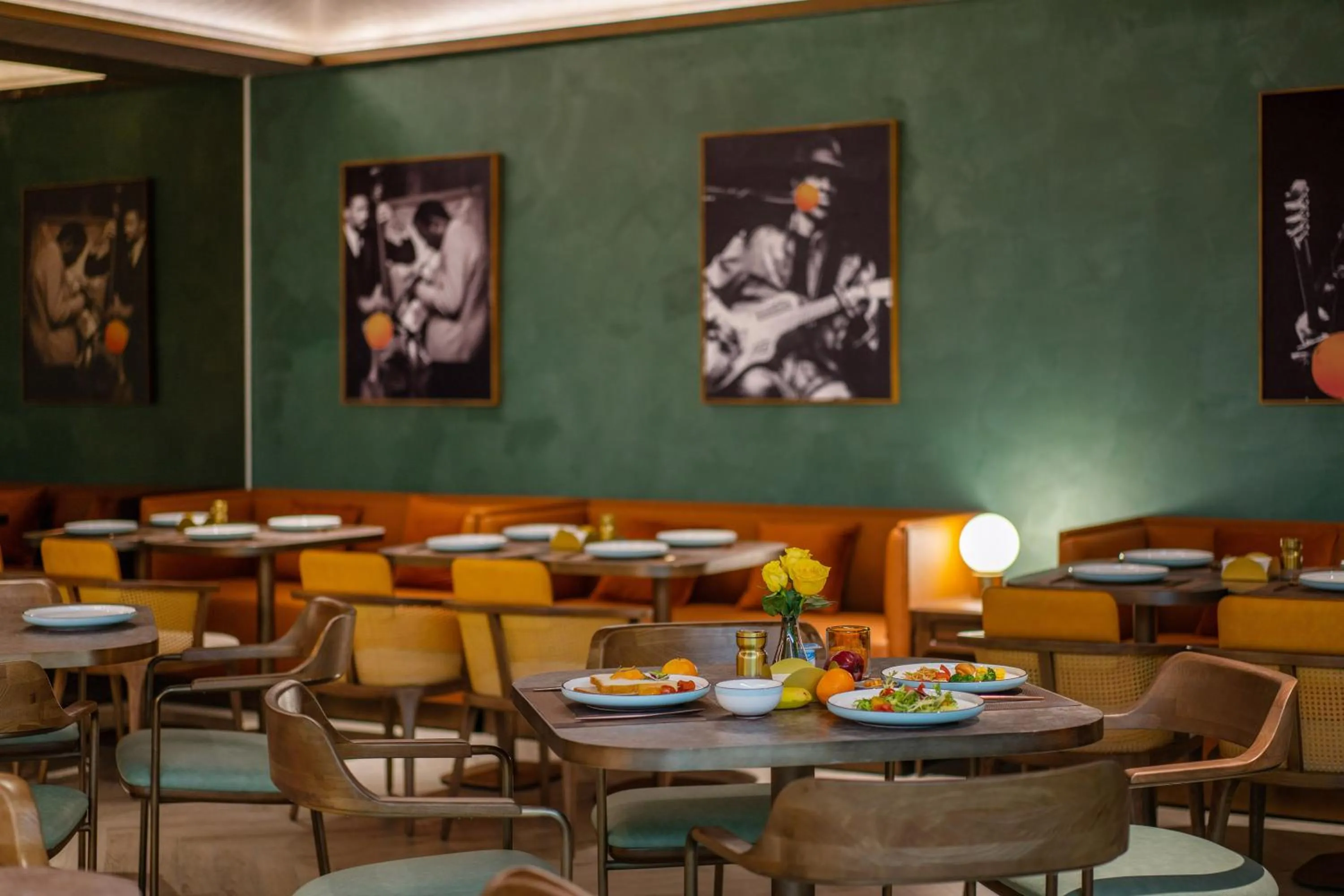 Restaurant/places to eat in Orange Hotel Beijing Wukesong Dacheng Road