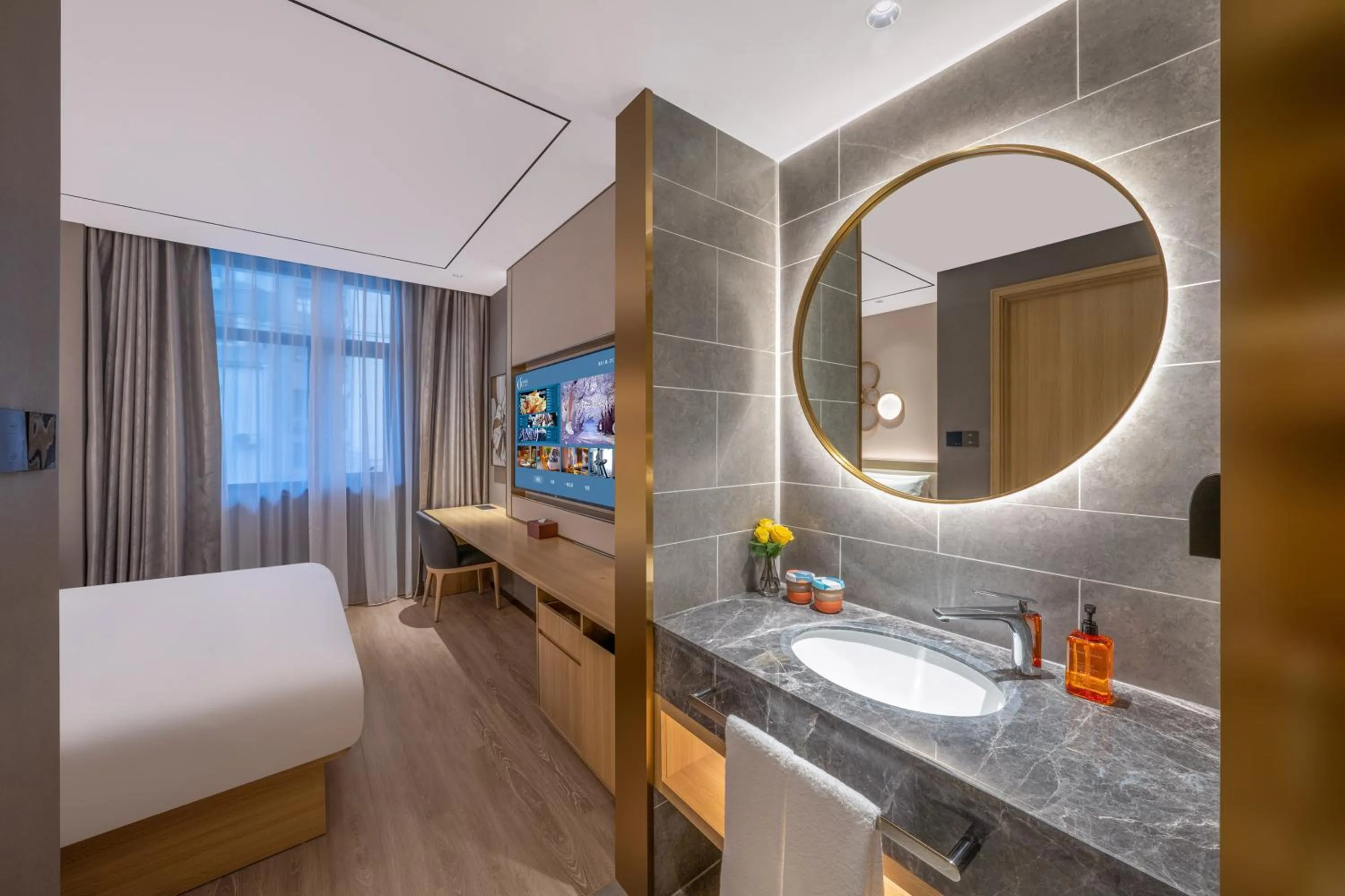 Photo of the whole room, Bed in Orange Hotel Beijing Wukesong Dacheng Road