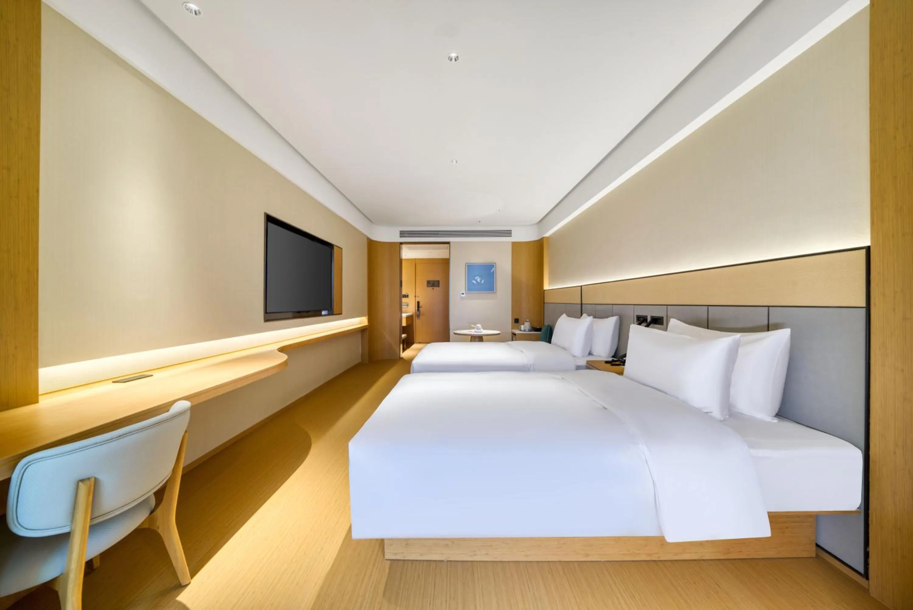 Photo of the whole room, Bed in JI Hotel Shanghai Chongming Changxing Island