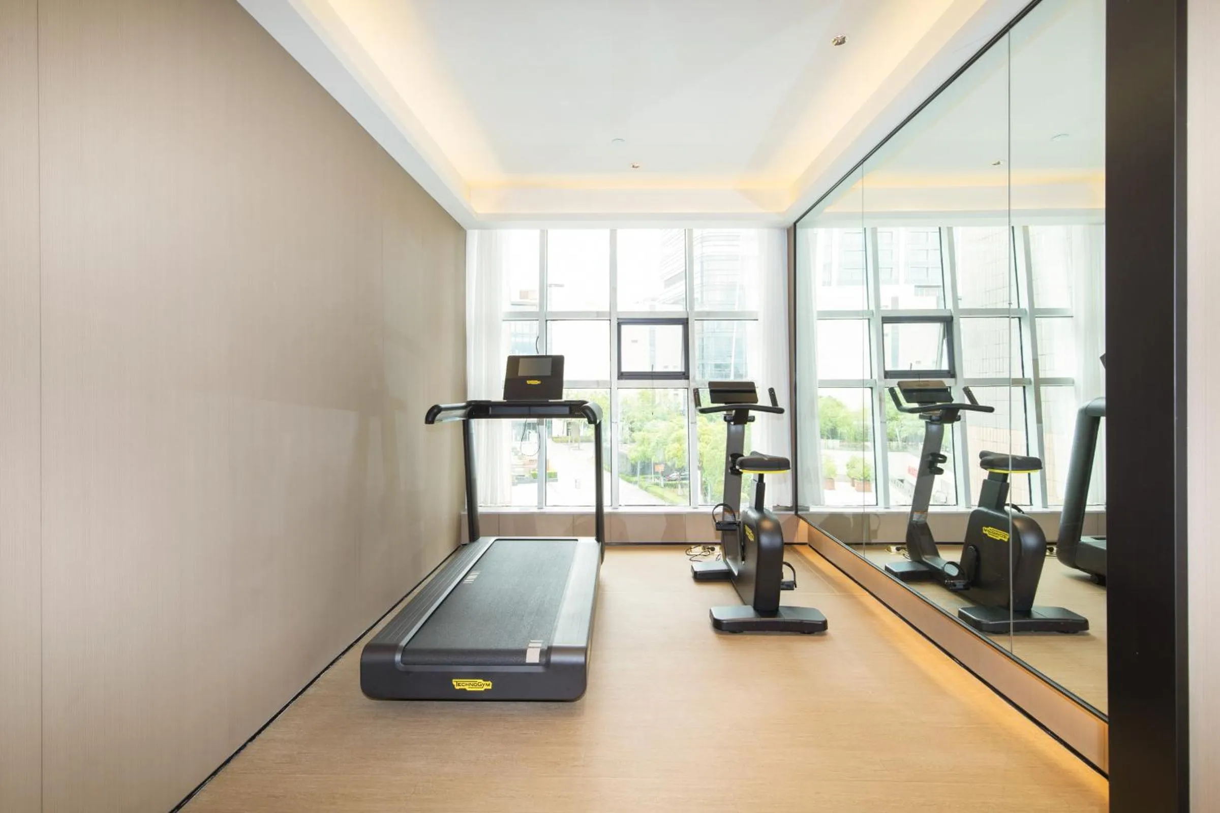 Fitness centre/facilities in JI Hotel Nanjing Baijia Lake 1912
