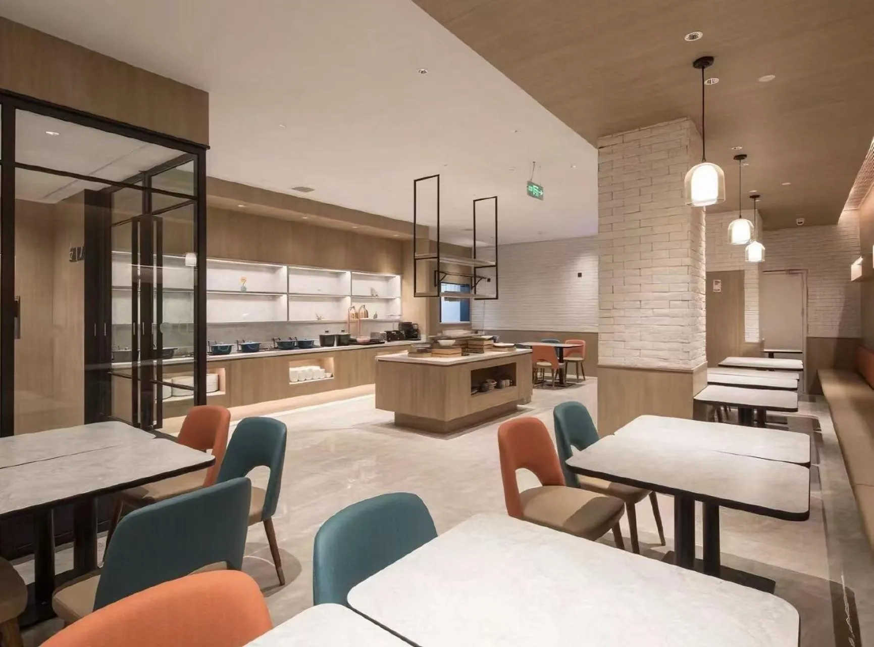 Restaurant/places to eat in Hanting Hotel Nanjing Beijing East Road Jiuhuashan Subway Station