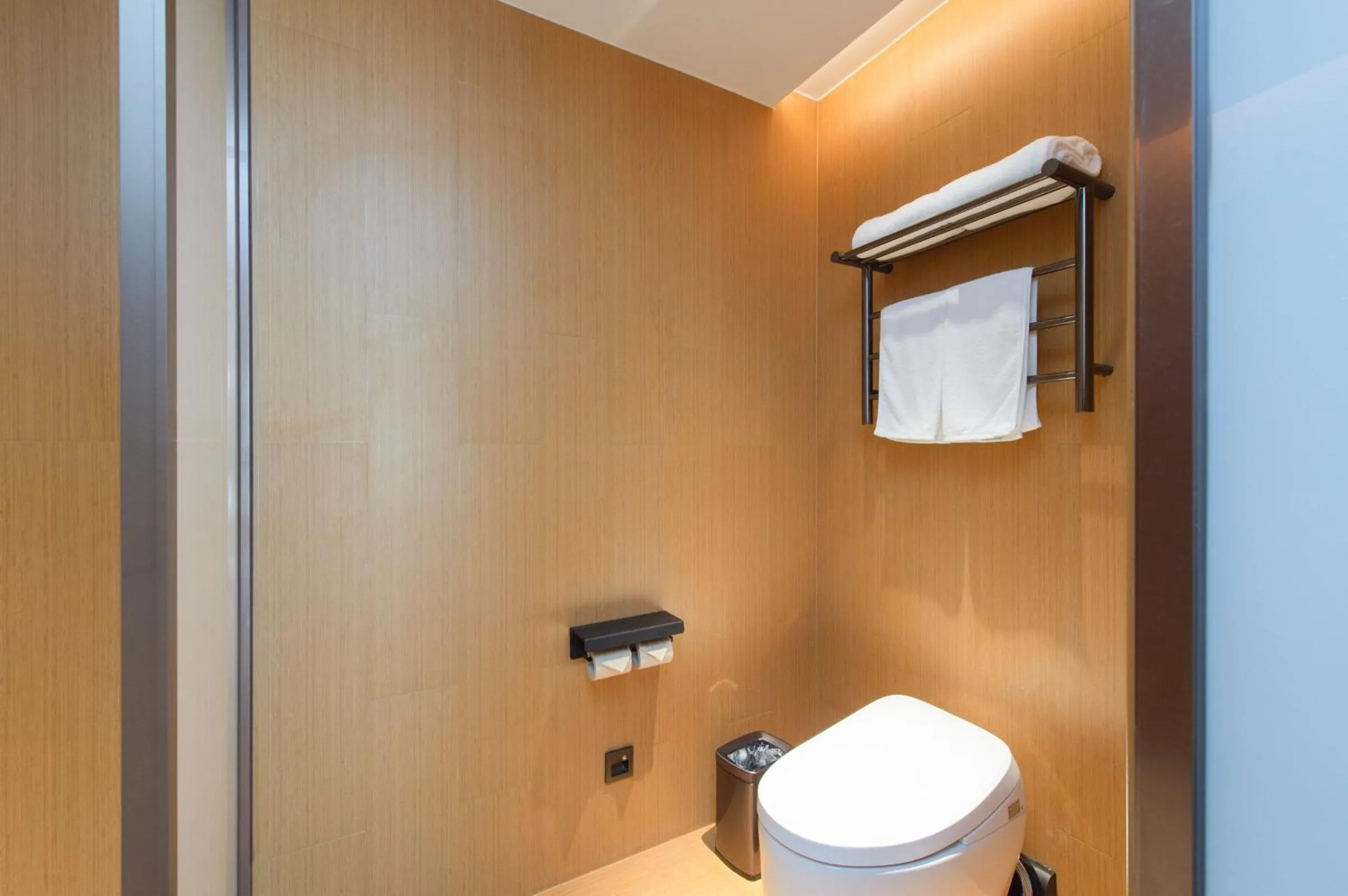 Toilet in JI Hotel Suzhou Xiangcheng Huangdai