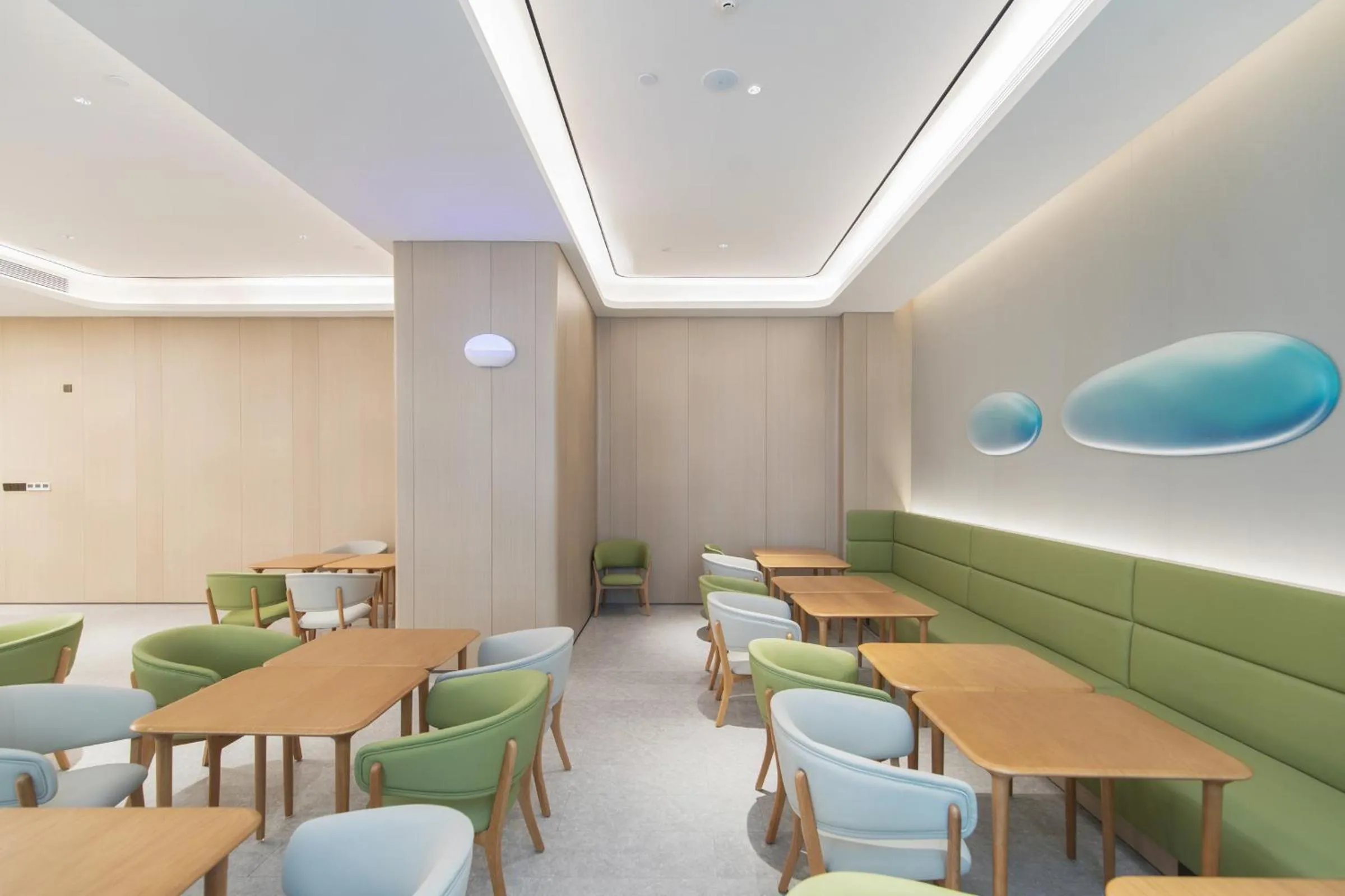 Restaurant/places to eat in JI Hotel Suzhou Xiangcheng Huangdai