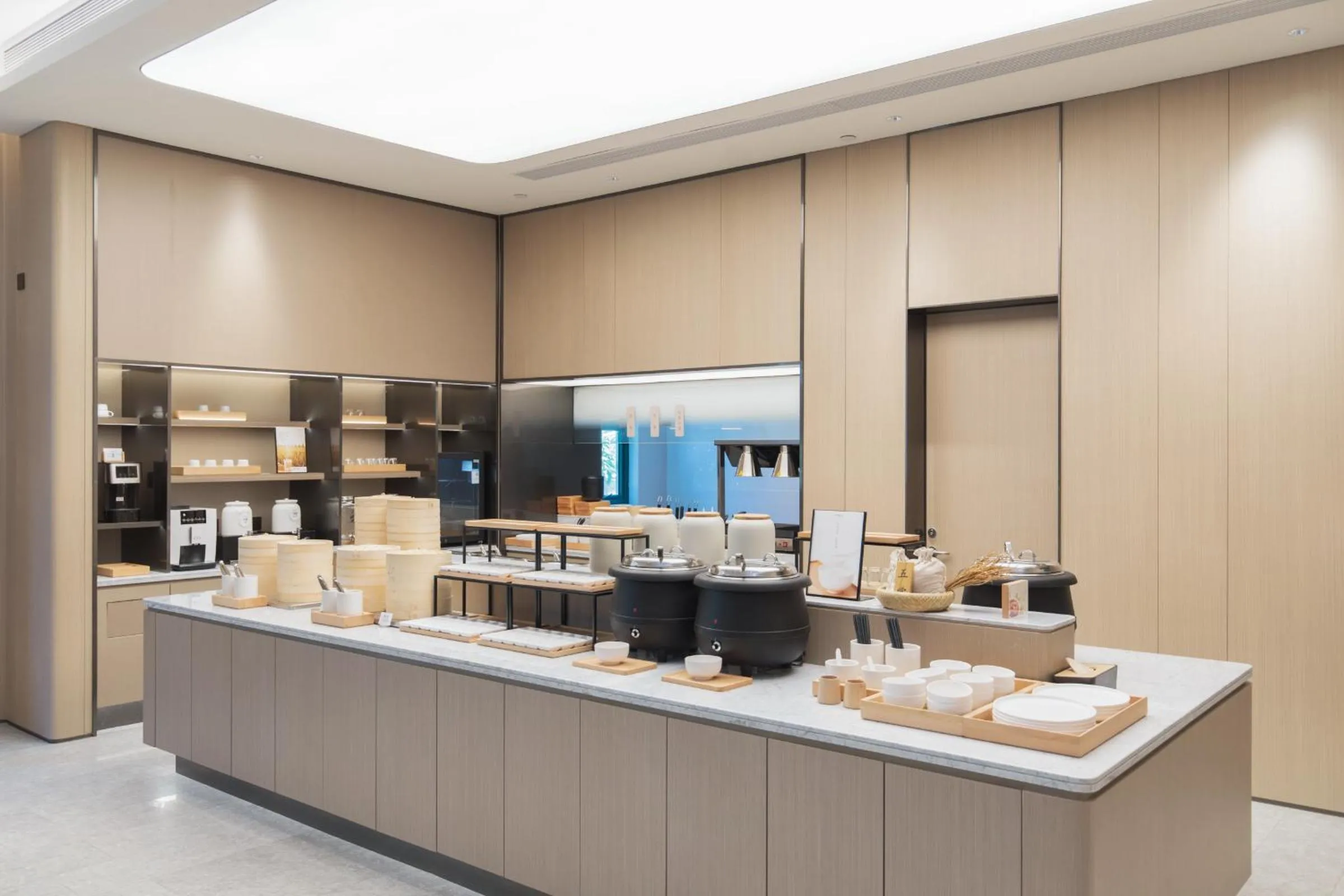Buffet breakfast in JI Hotel Suzhou Xiangcheng Huangdai